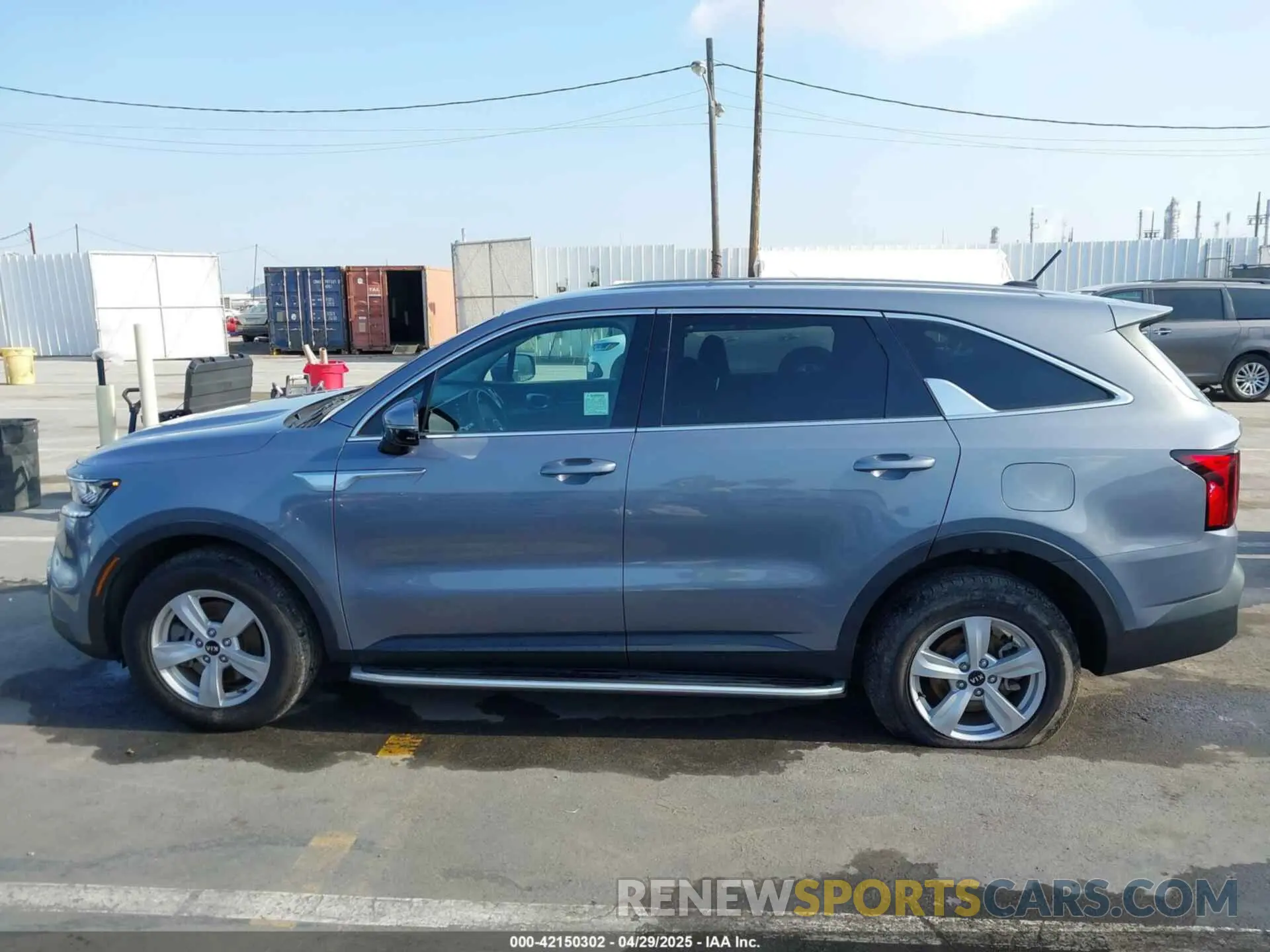 14 Photograph of a damaged car 5XYRGDLC2MG038877 KIA SORENTO 2021