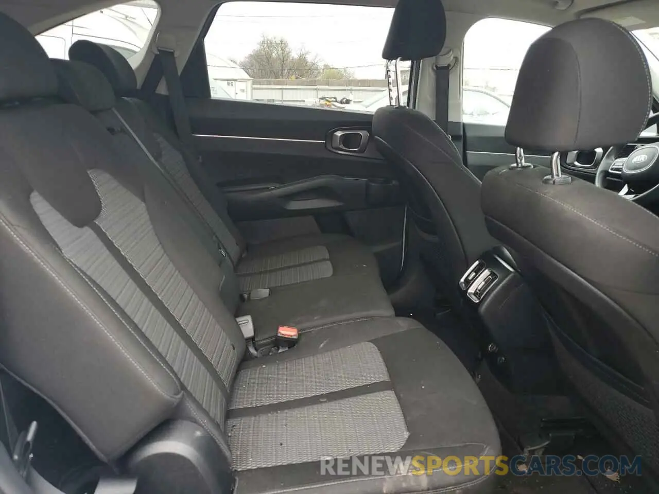 11 Photograph of a damaged car 5XYRGDLC4MG023118 KIA SORENTO 2021