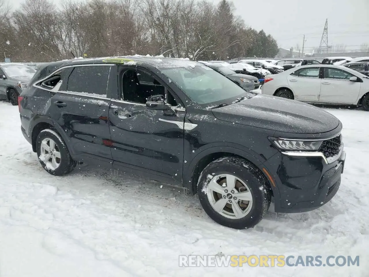 4 Photograph of a damaged car 5XYRGDLC5MG052952 KIA SORENTO 2021
