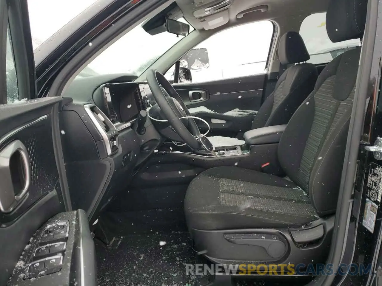 7 Photograph of a damaged car 5XYRGDLC5MG052952 KIA SORENTO 2021