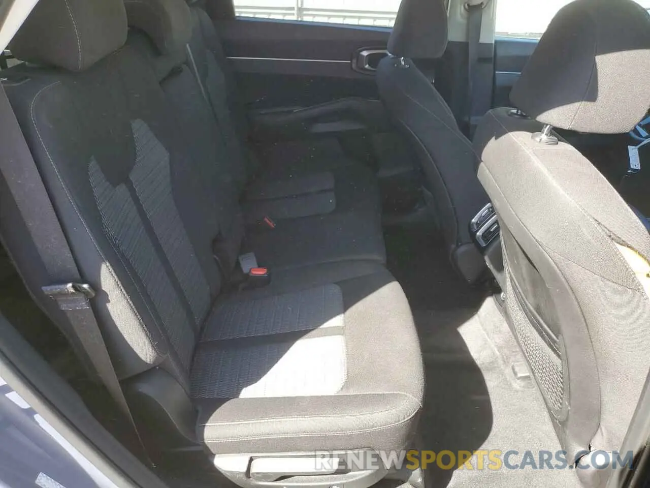 11 Photograph of a damaged car 5XYRGDLC6MG017336 KIA SORENTO 2021