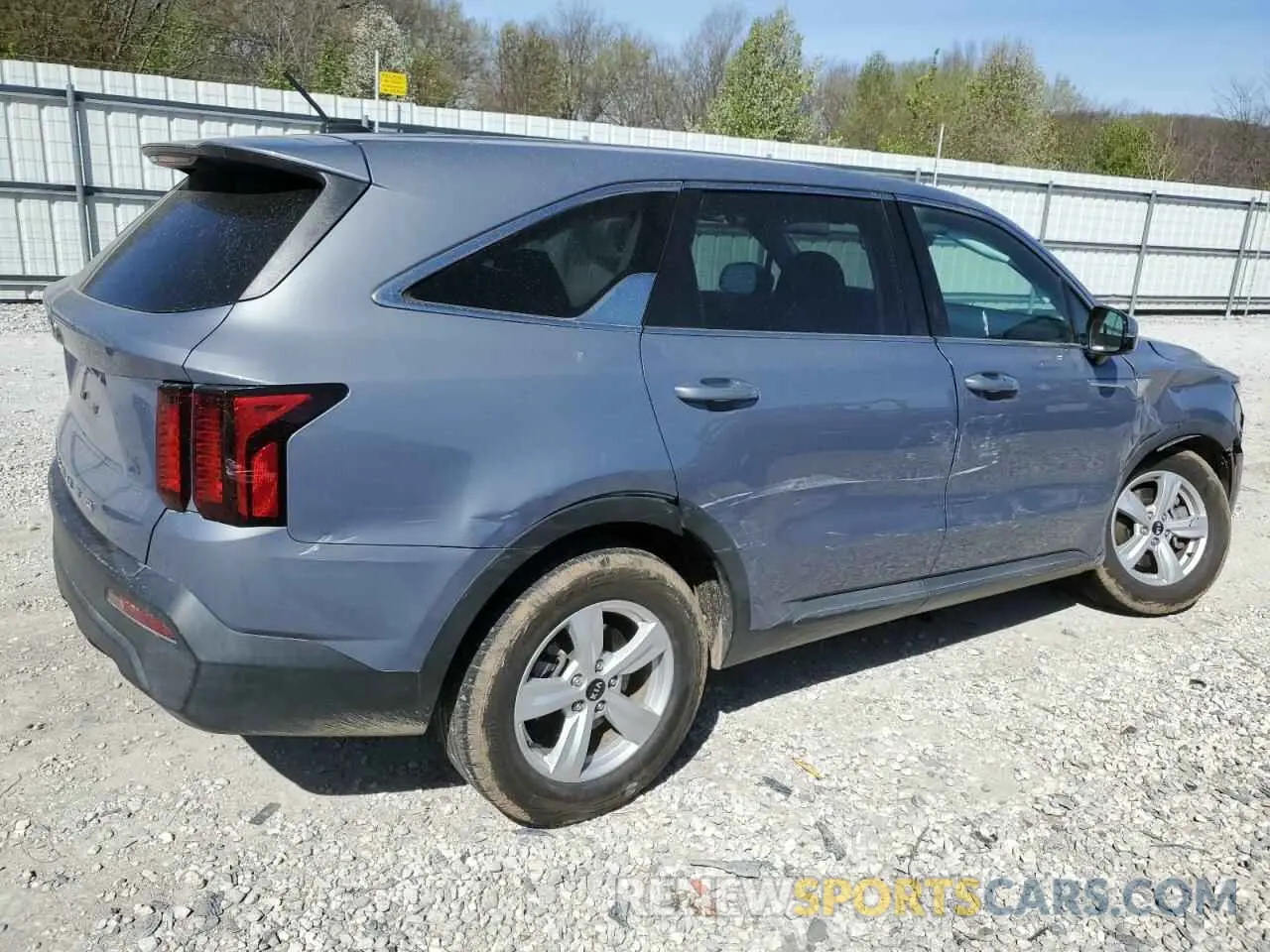 3 Photograph of a damaged car 5XYRGDLC6MG017336 KIA SORENTO 2021