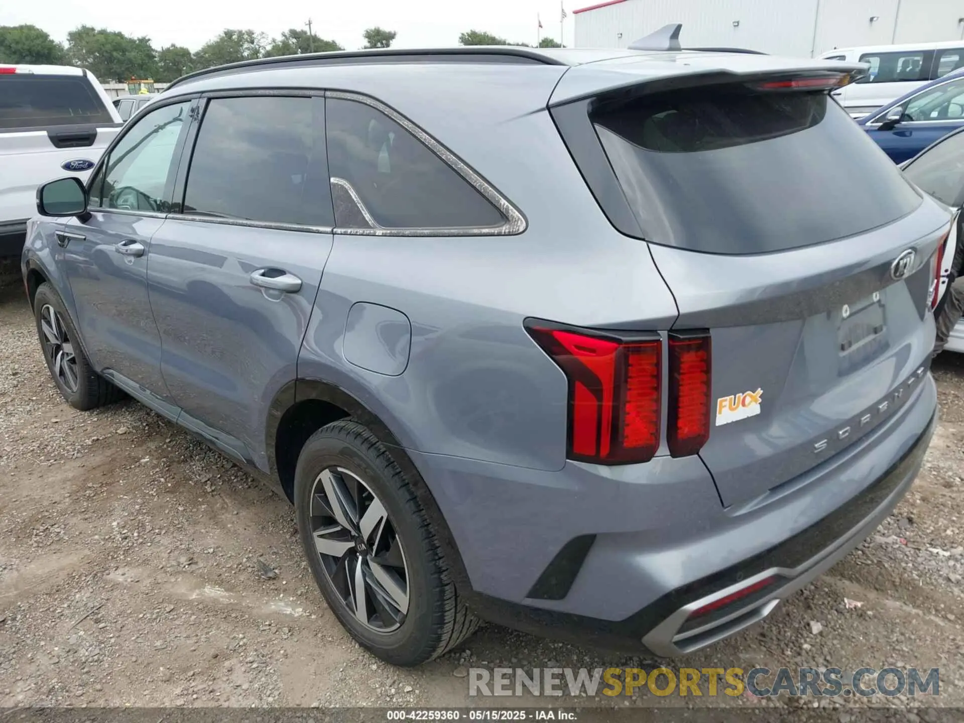 3 Photograph of a damaged car 5XYRH4LF6MG031504 KIA SORENTO 2021