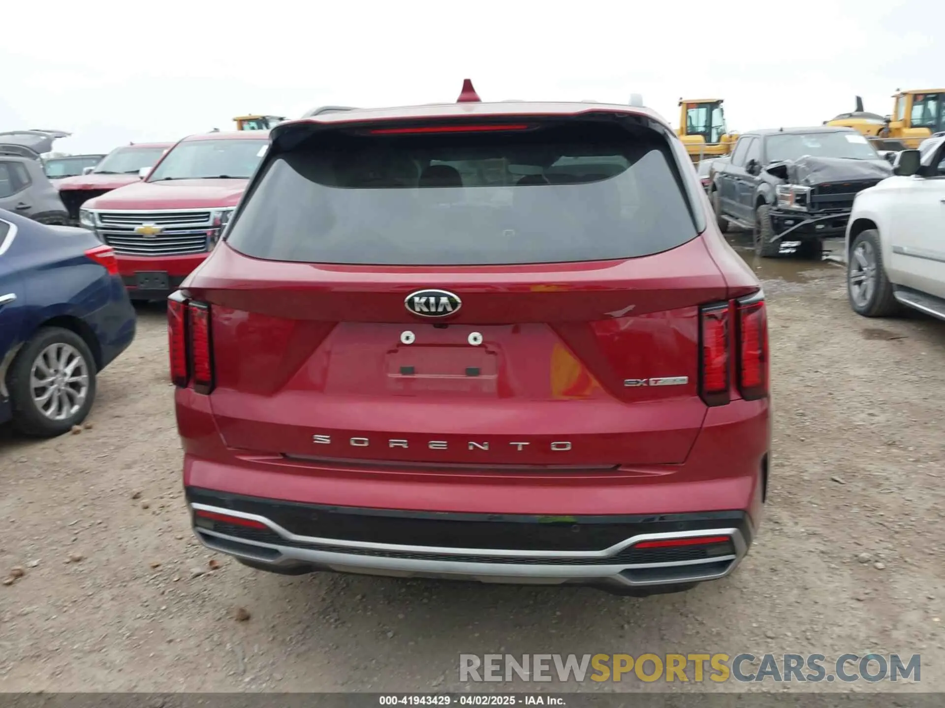 16 Photograph of a damaged car 5XYRH4LF7MG065466 KIA SORENTO 2021