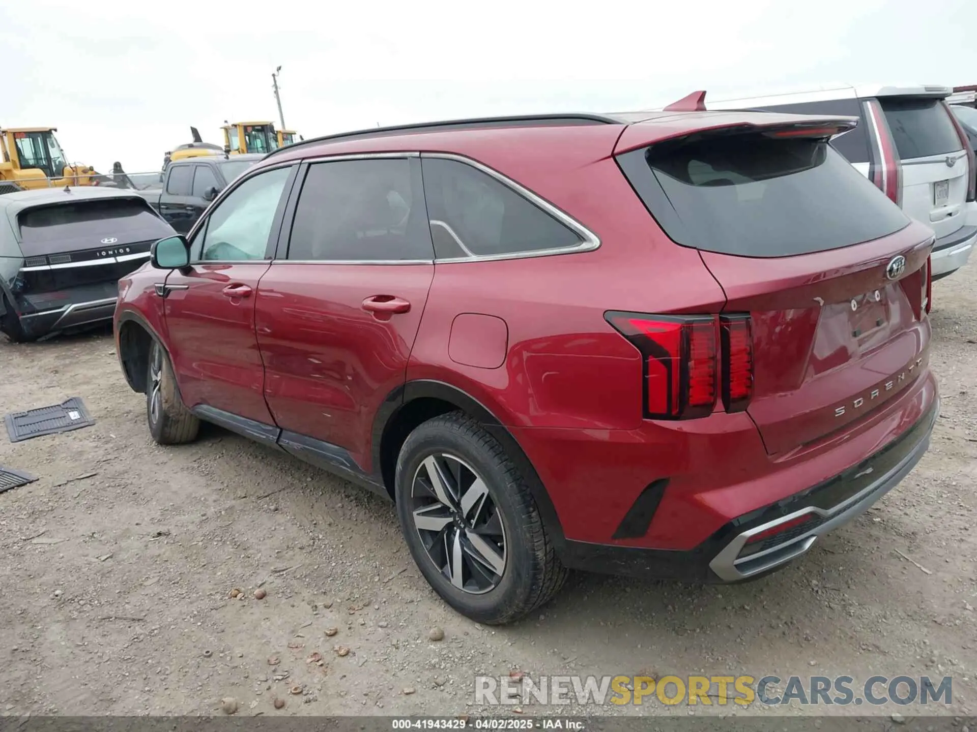3 Photograph of a damaged car 5XYRH4LF7MG065466 KIA SORENTO 2021