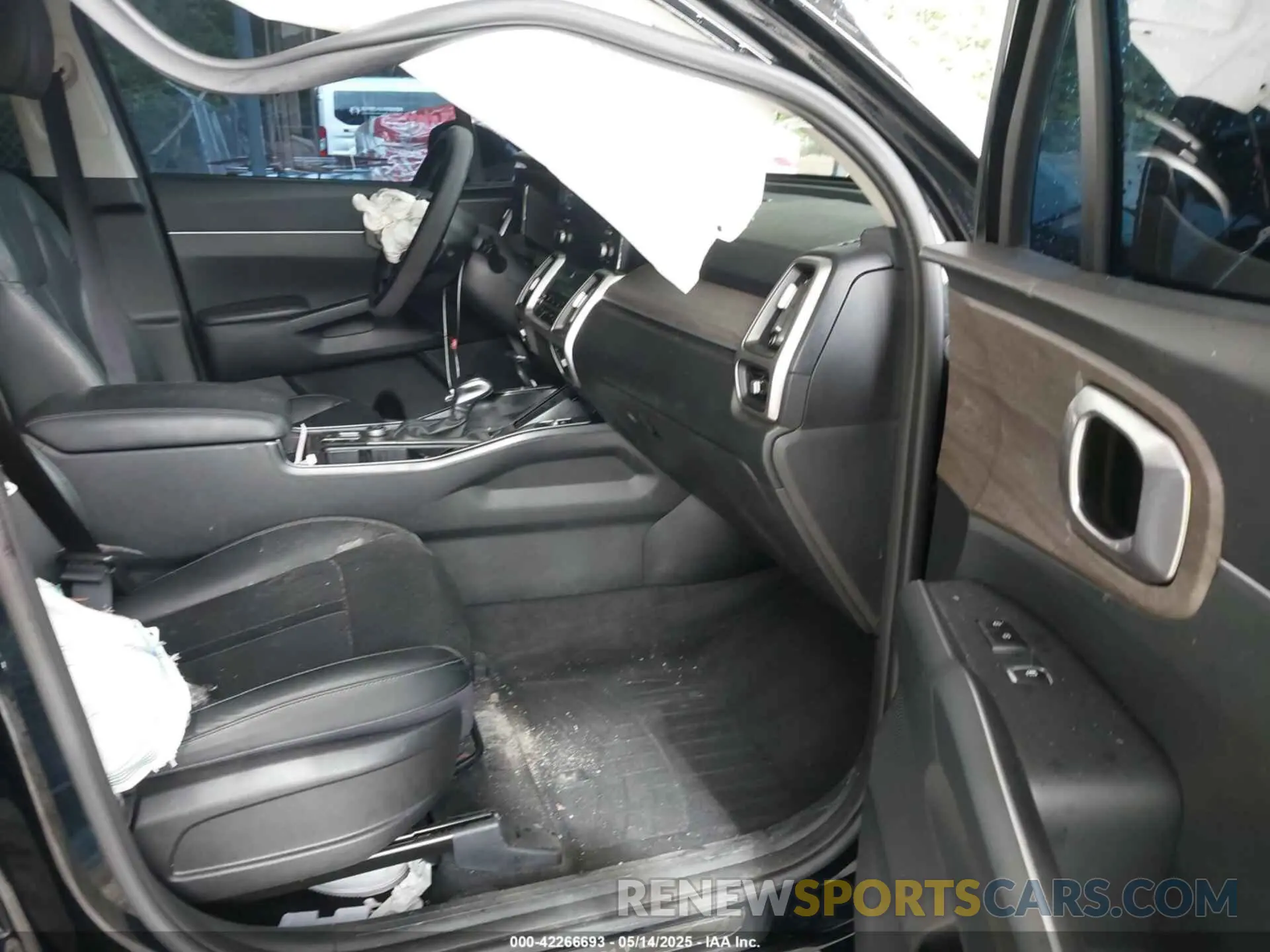 5 Photograph of a damaged car 5XYRH4LF8MG035053 KIA SORENTO 2021