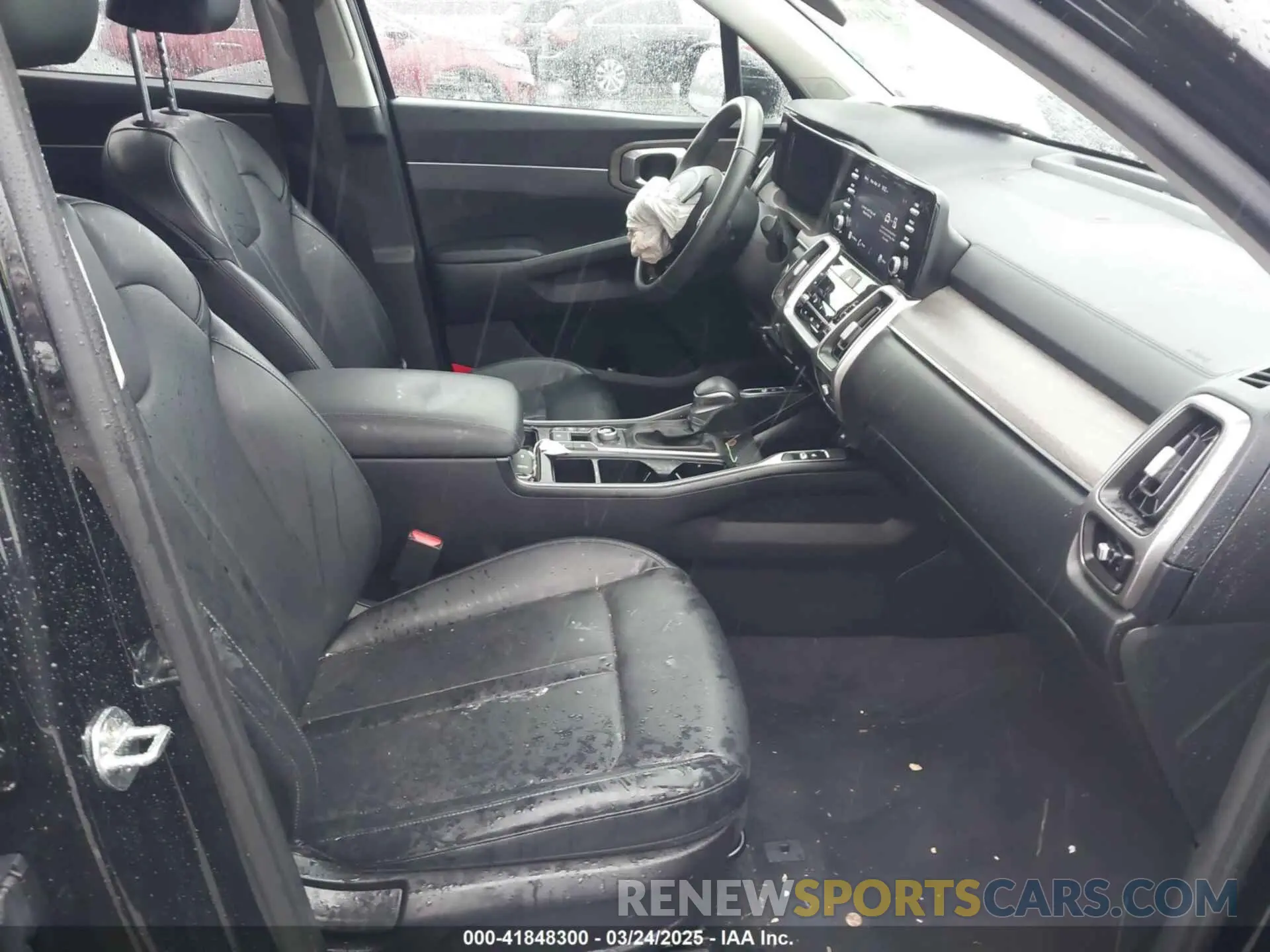 5 Photograph of a damaged car 5XYRHDLF4MG056093 KIA SORENTO 2021