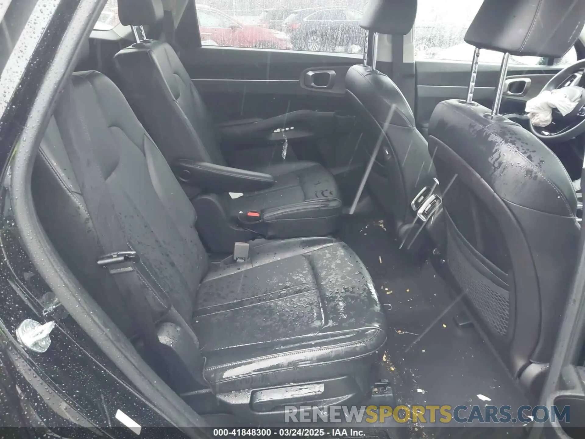 8 Photograph of a damaged car 5XYRHDLF4MG056093 KIA SORENTO 2021