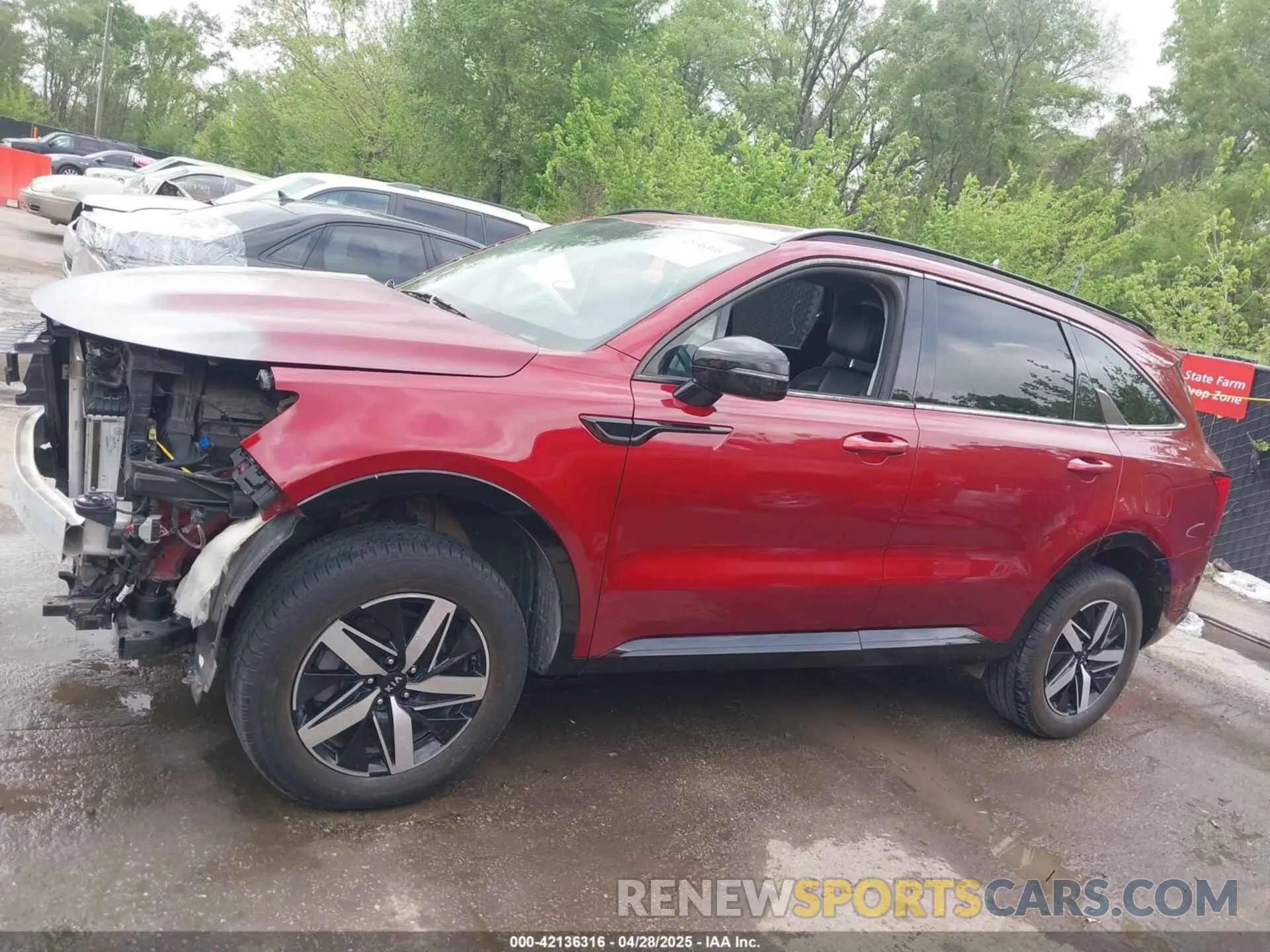 15 Photograph of a damaged car 5XYRHDLF6MG063000 KIA SORENTO 2021