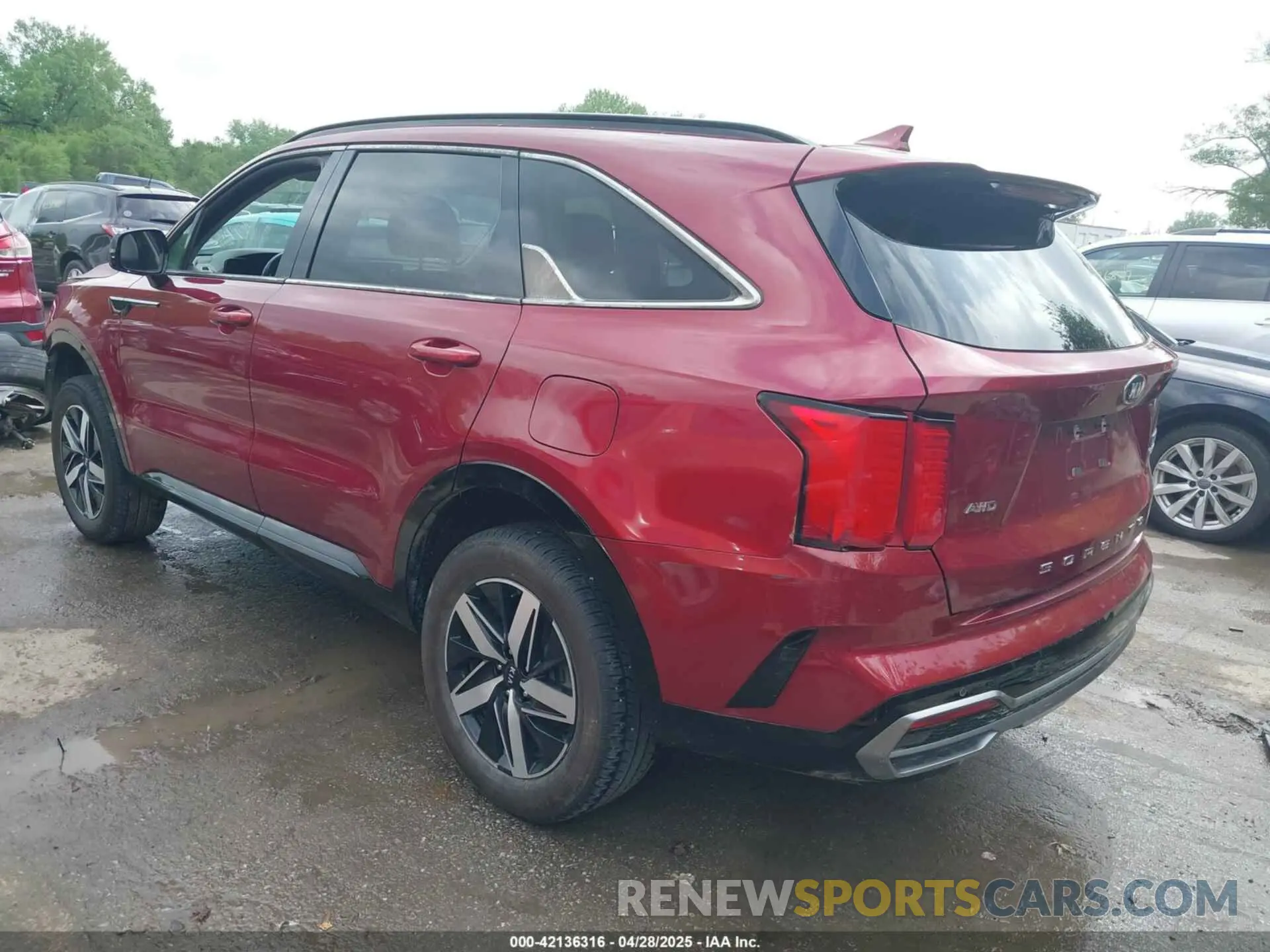 3 Photograph of a damaged car 5XYRHDLF6MG063000 KIA SORENTO 2021