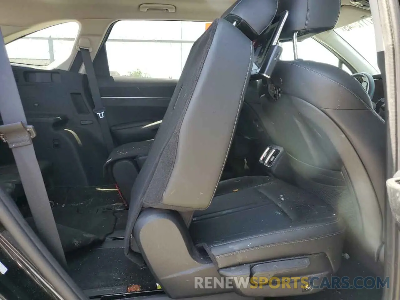 11 Photograph of a damaged car 5XYRHDLF7MG068559 KIA SORENTO 2021