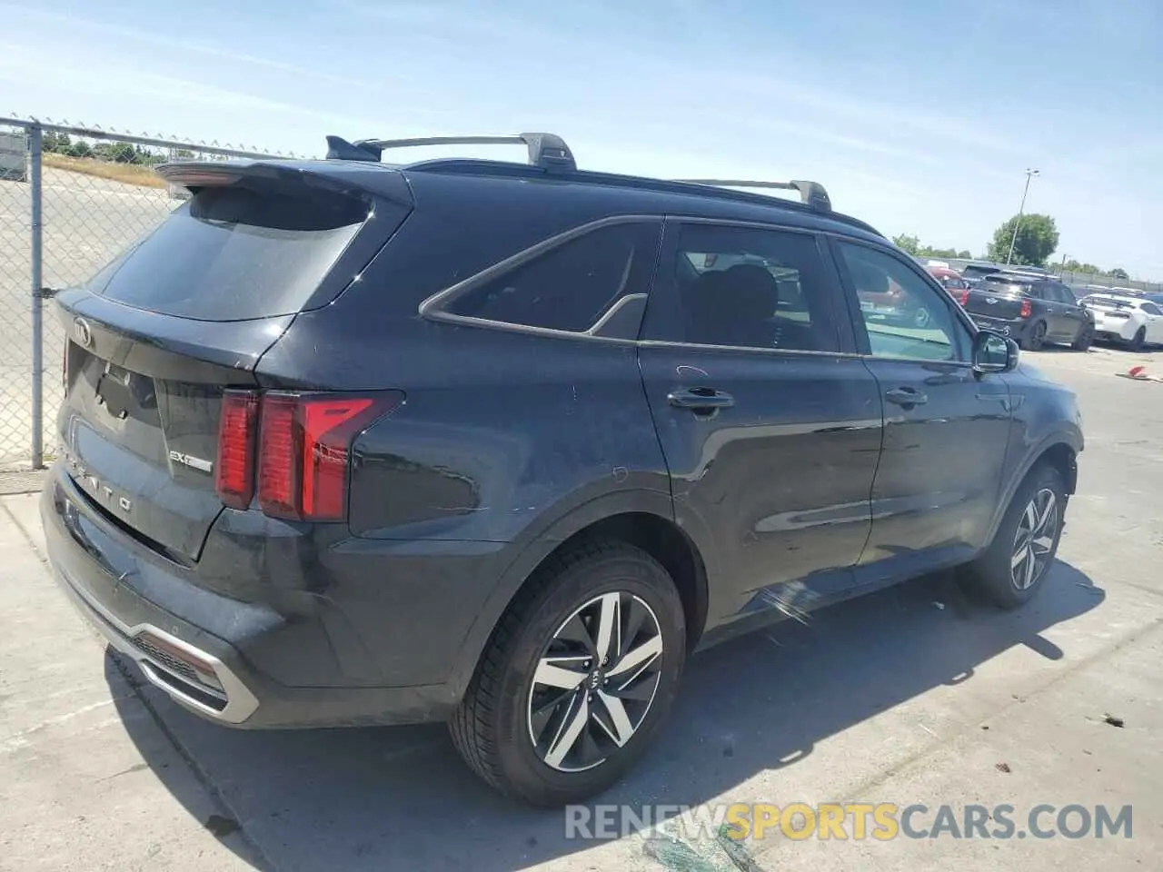 3 Photograph of a damaged car 5XYRHDLF7MG068559 KIA SORENTO 2021