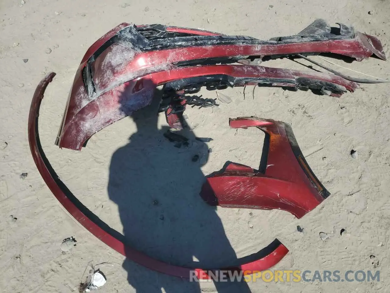 13 Photograph of a damaged car 5XYRK4LF0MG044721 KIA SORENTO 2021