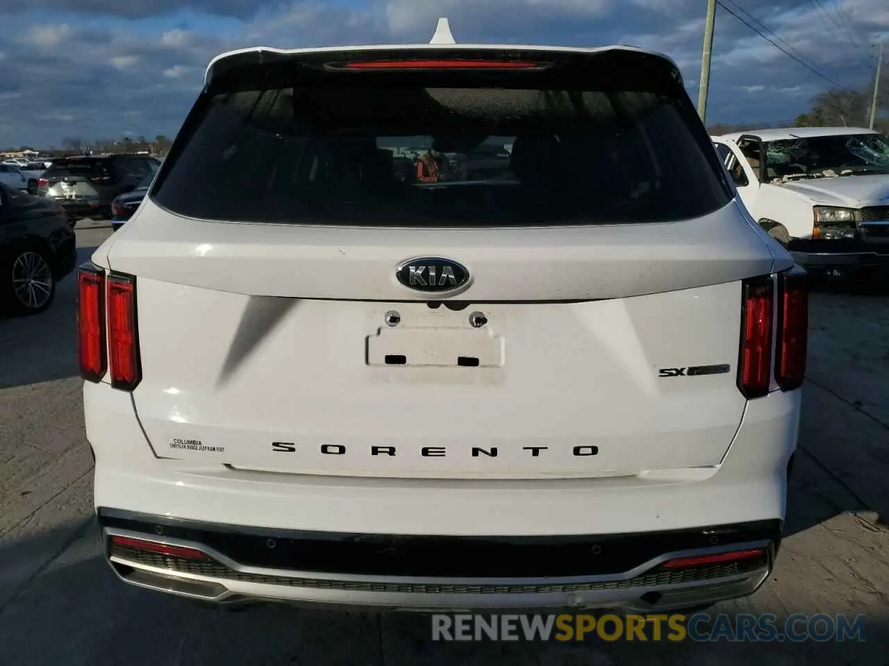 6 Photograph of a damaged car 5XYRK4LF0MG056738 KIA SORENTO 2021