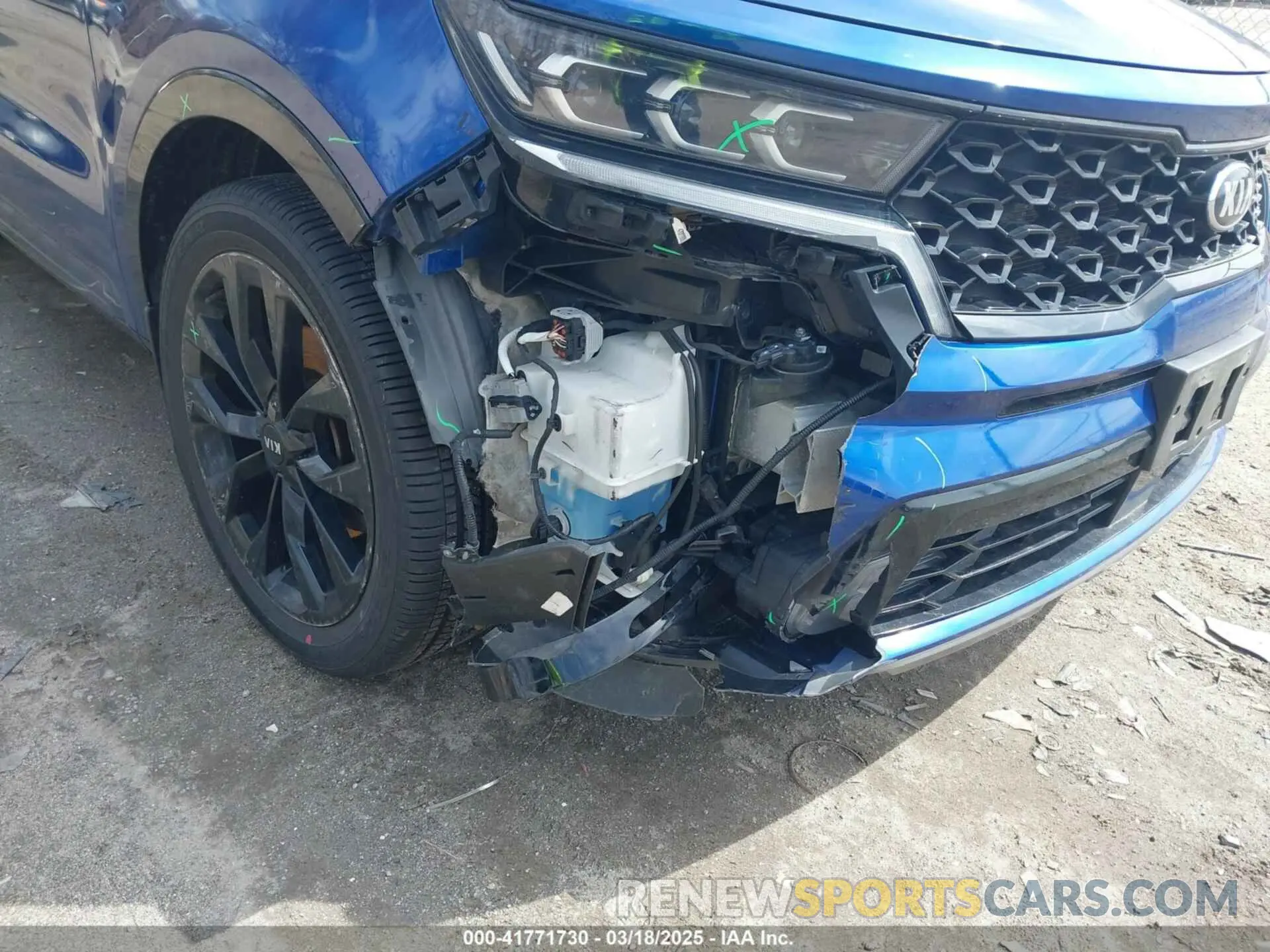 18 Photograph of a damaged car 5XYRK4LF1MG073547 KIA SORENTO 2021
