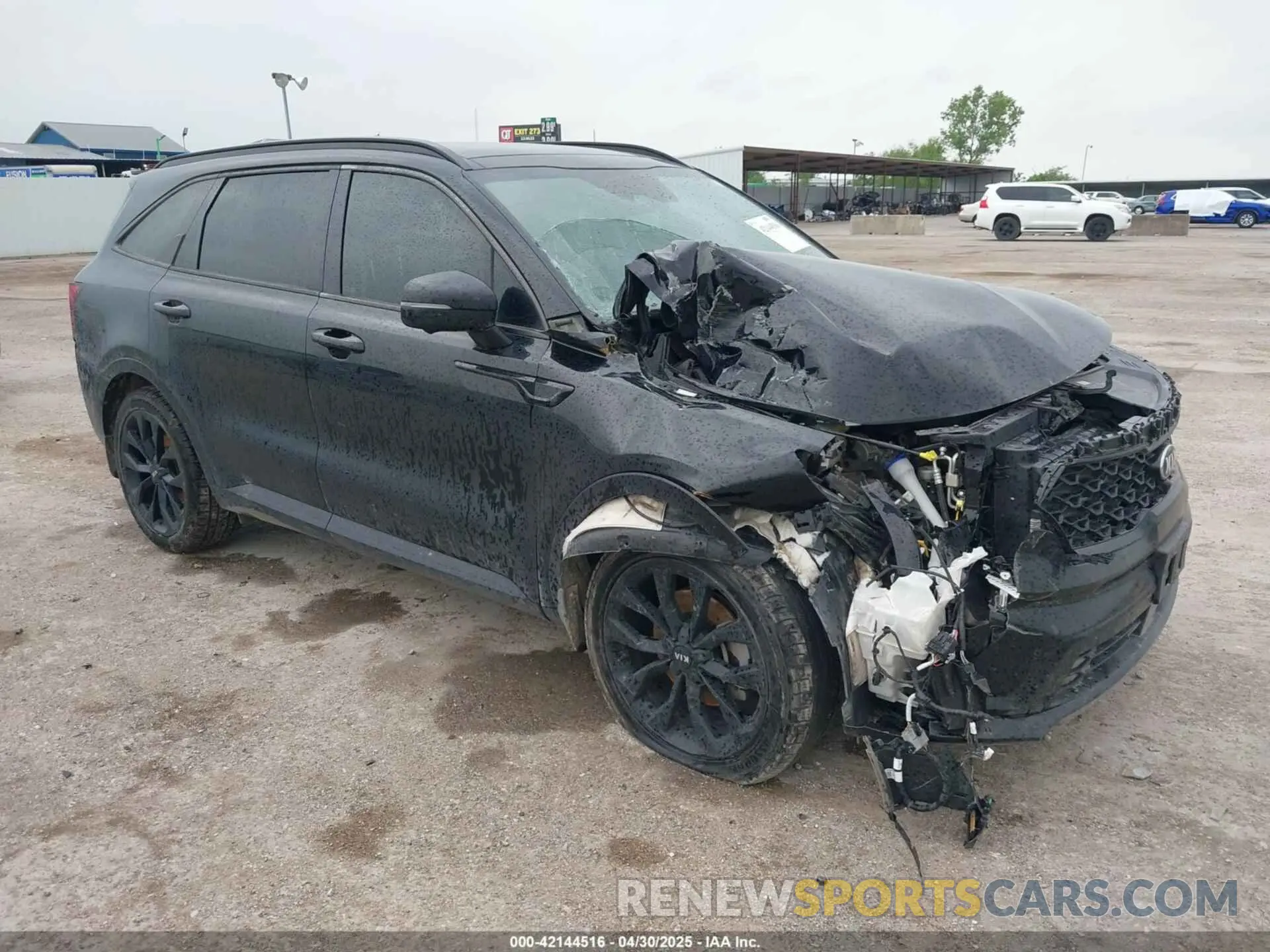 1 Photograph of a damaged car 5XYRK4LF2MG008853 KIA SORENTO 2021