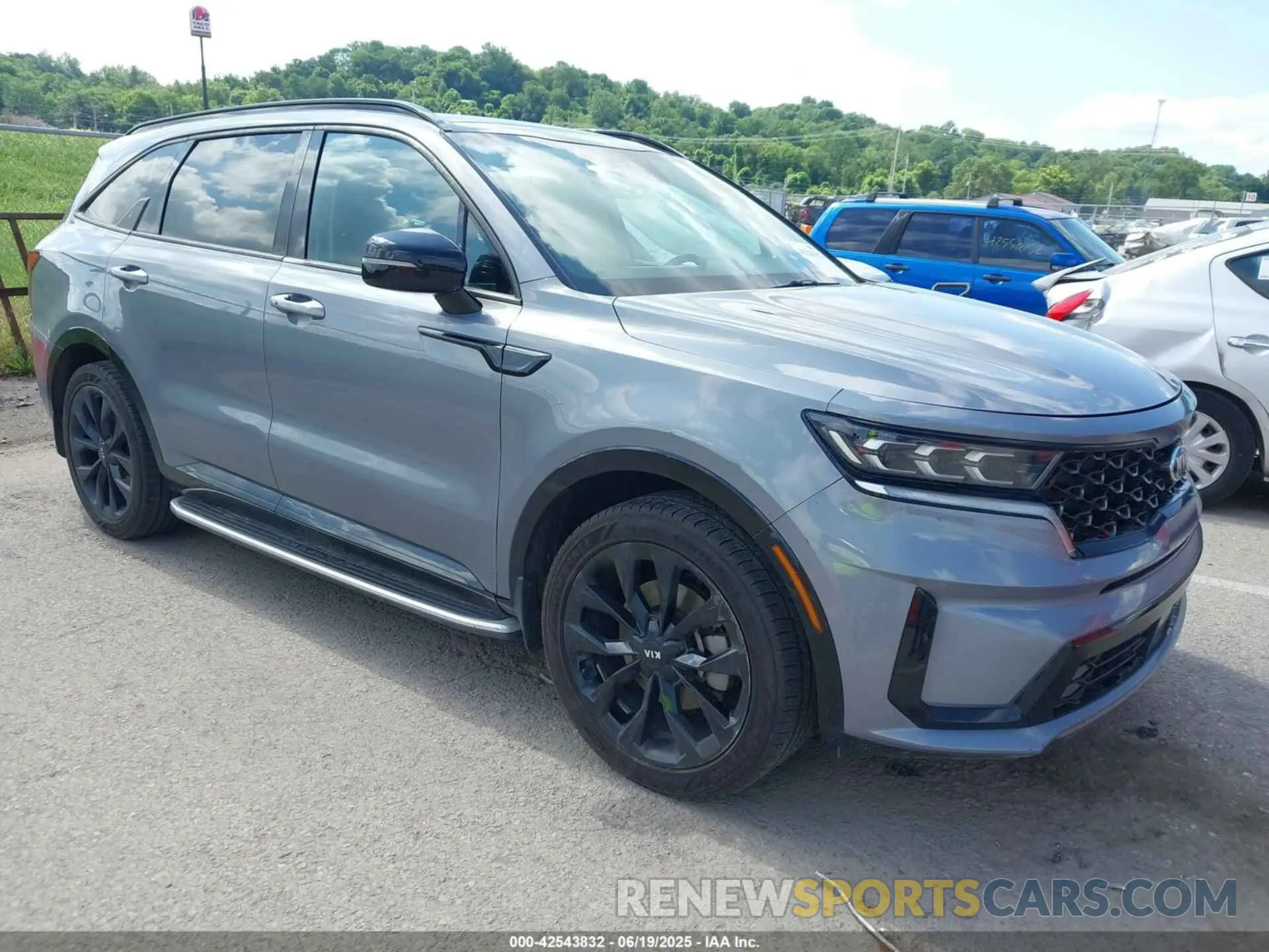 1 Photograph of a damaged car 5XYRK4LF2MG032960 KIA SORENTO 2021