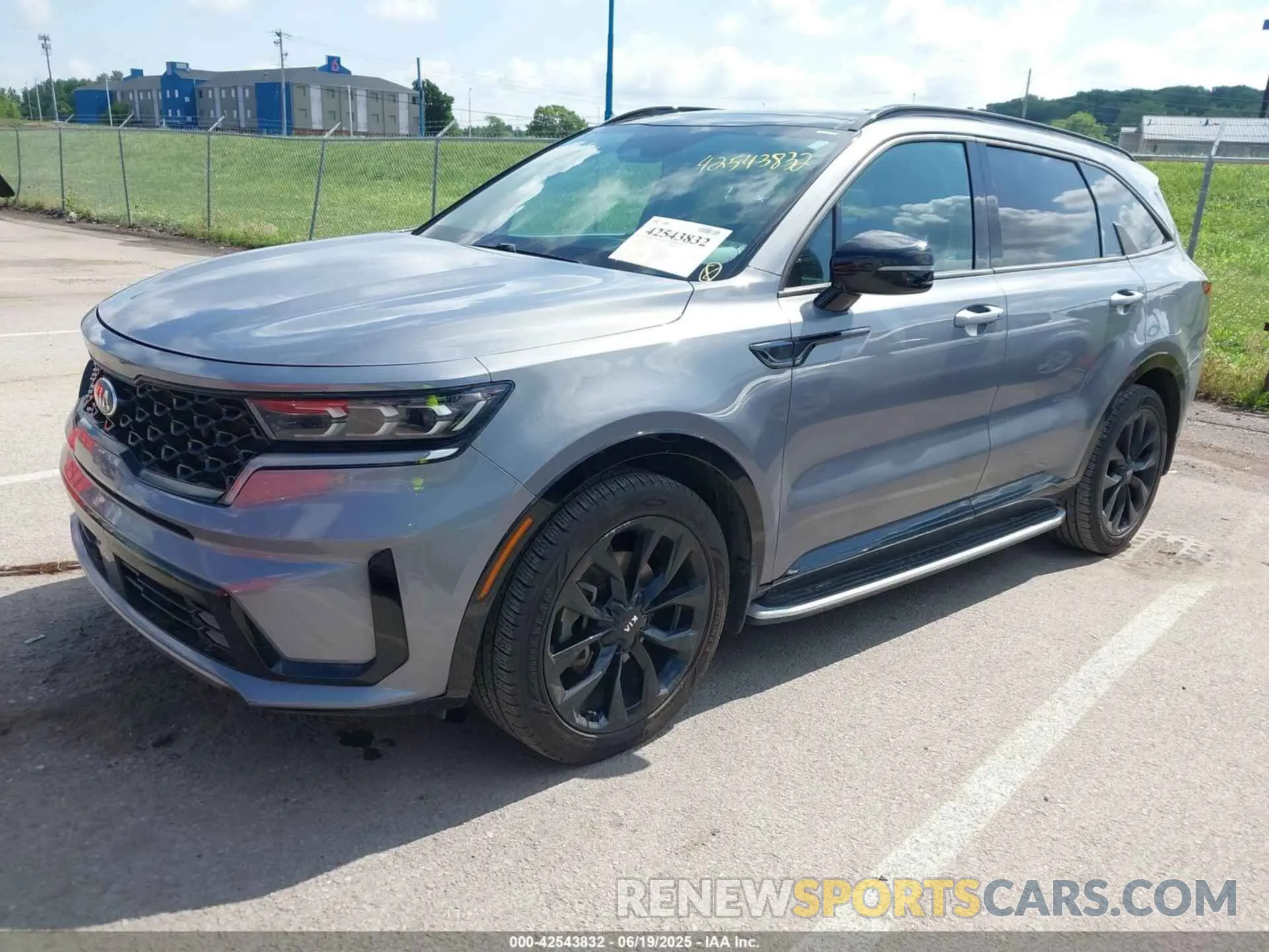 2 Photograph of a damaged car 5XYRK4LF2MG032960 KIA SORENTO 2021