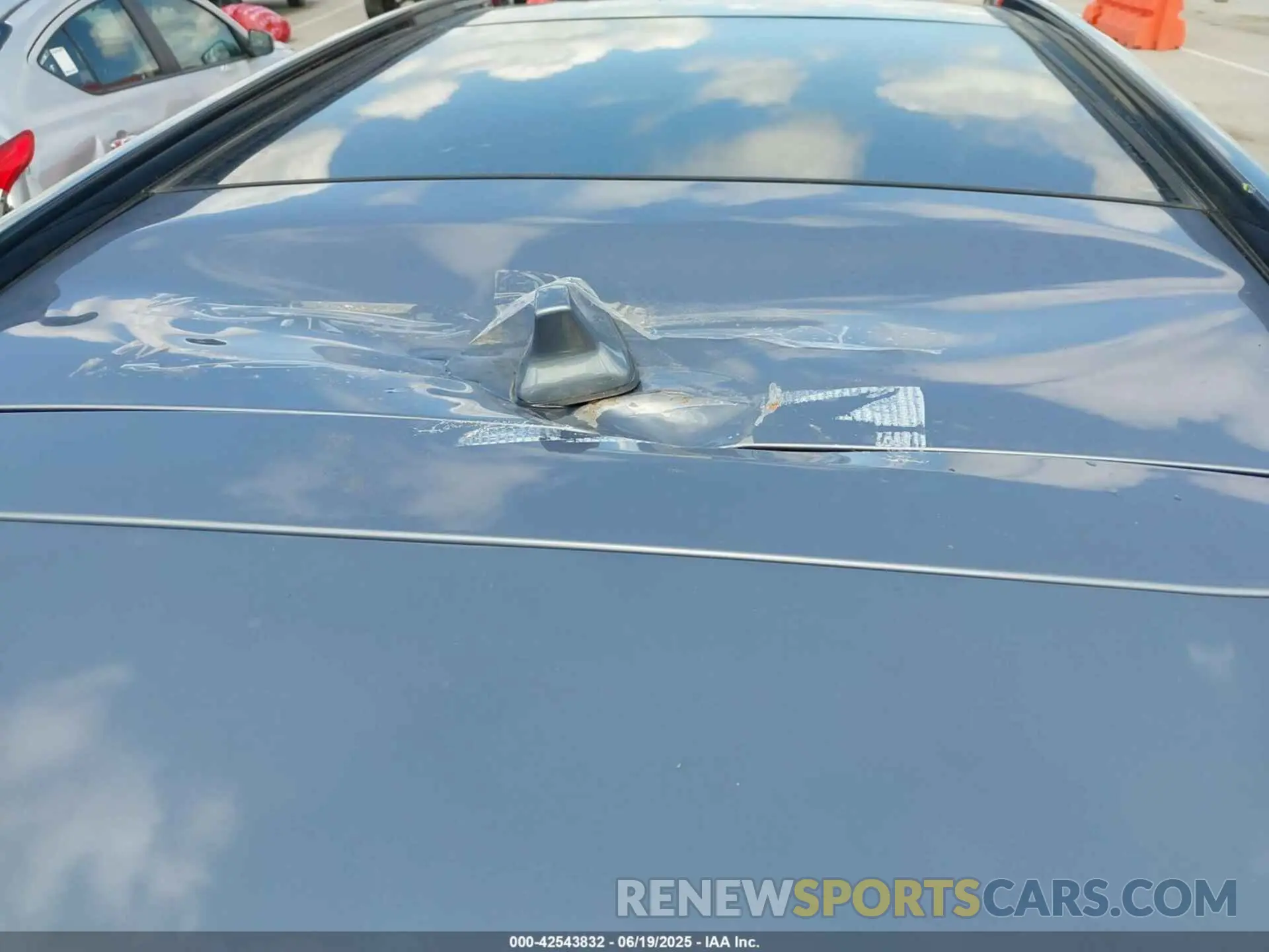 6 Photograph of a damaged car 5XYRK4LF2MG032960 KIA SORENTO 2021