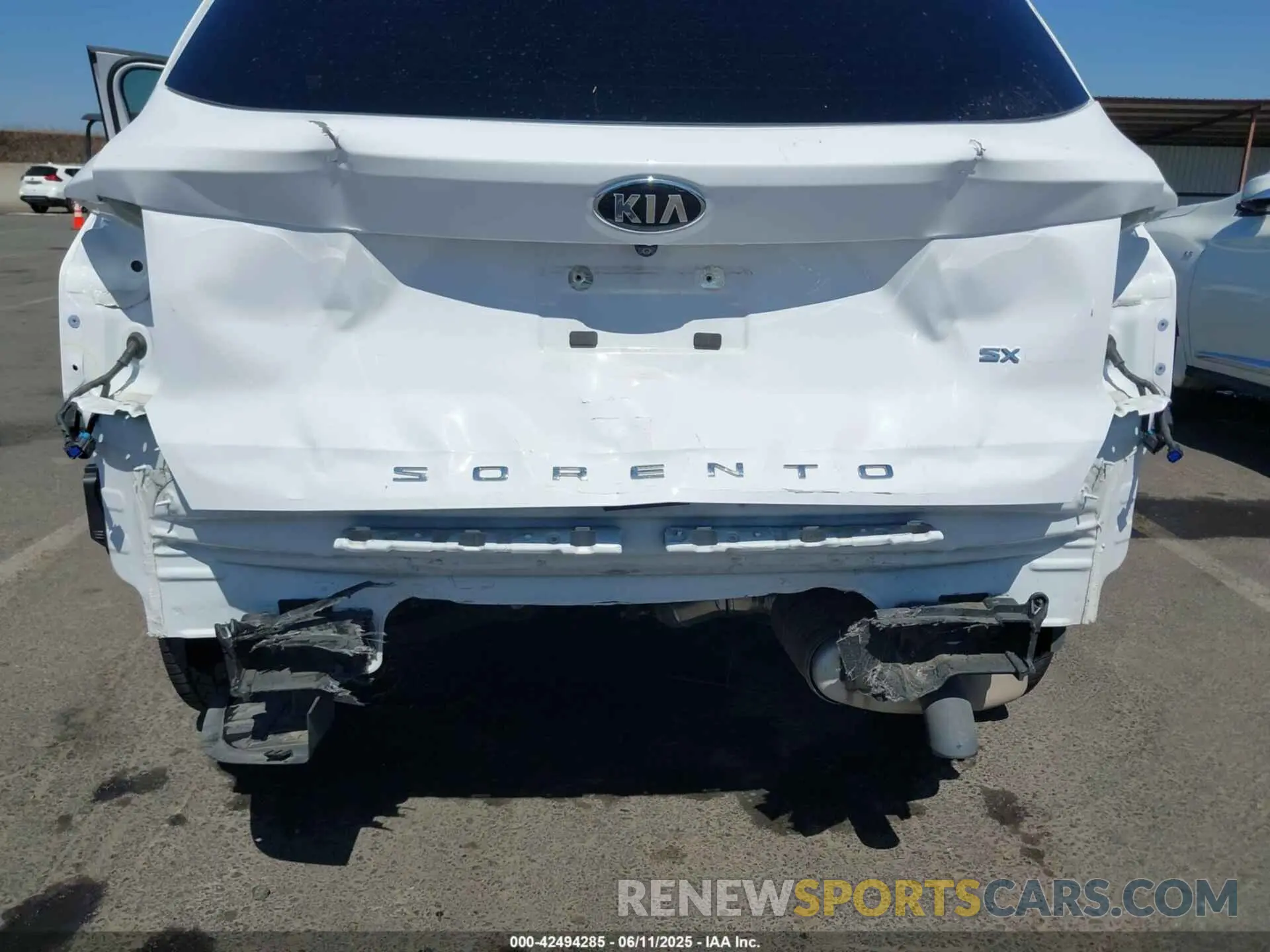 6 Photograph of a damaged car 5XYRK4LF2MG059642 KIA SORENTO 2021