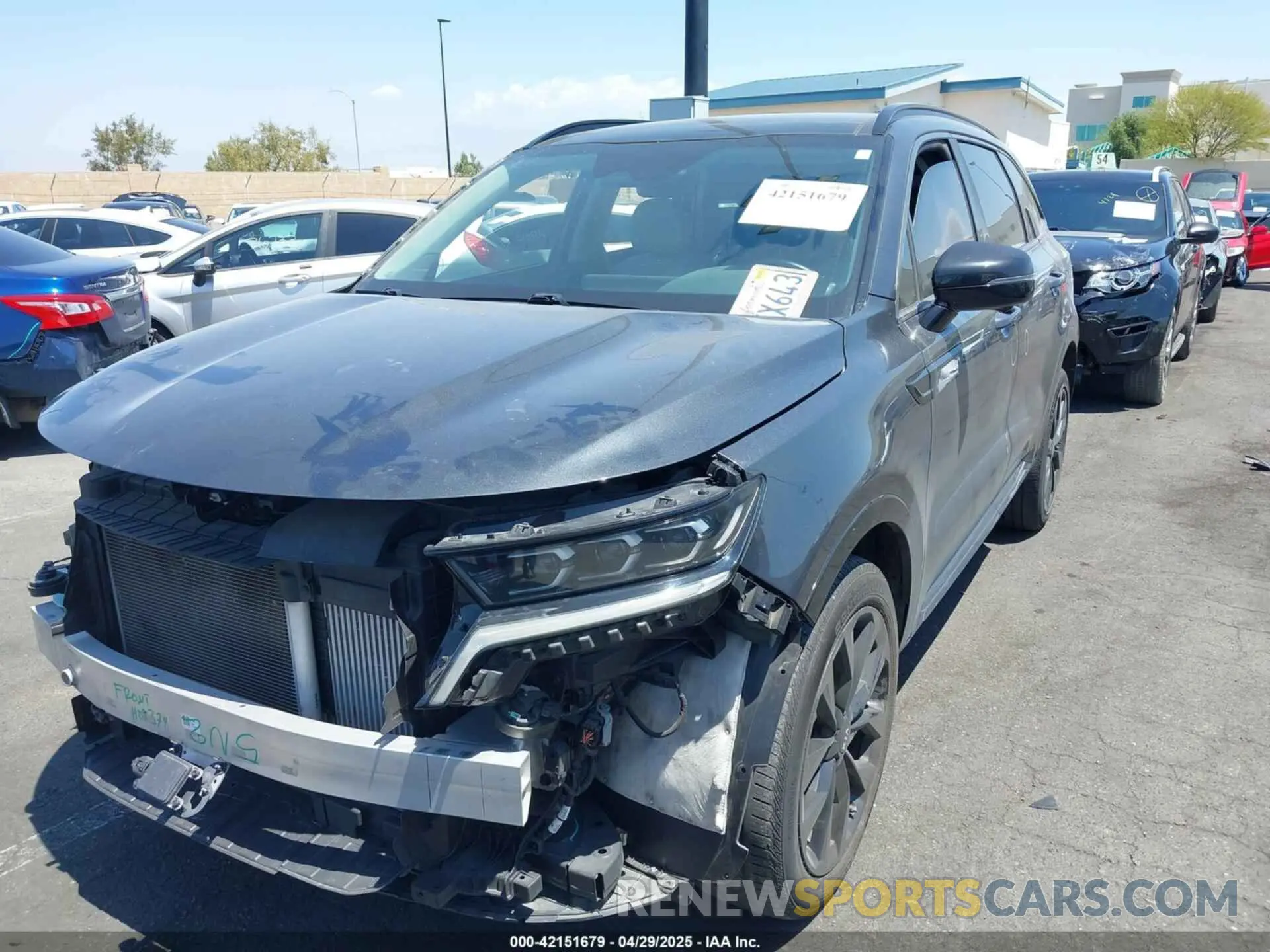 2 Photograph of a damaged car 5XYRK4LF3MG033213 KIA SORENTO 2021
