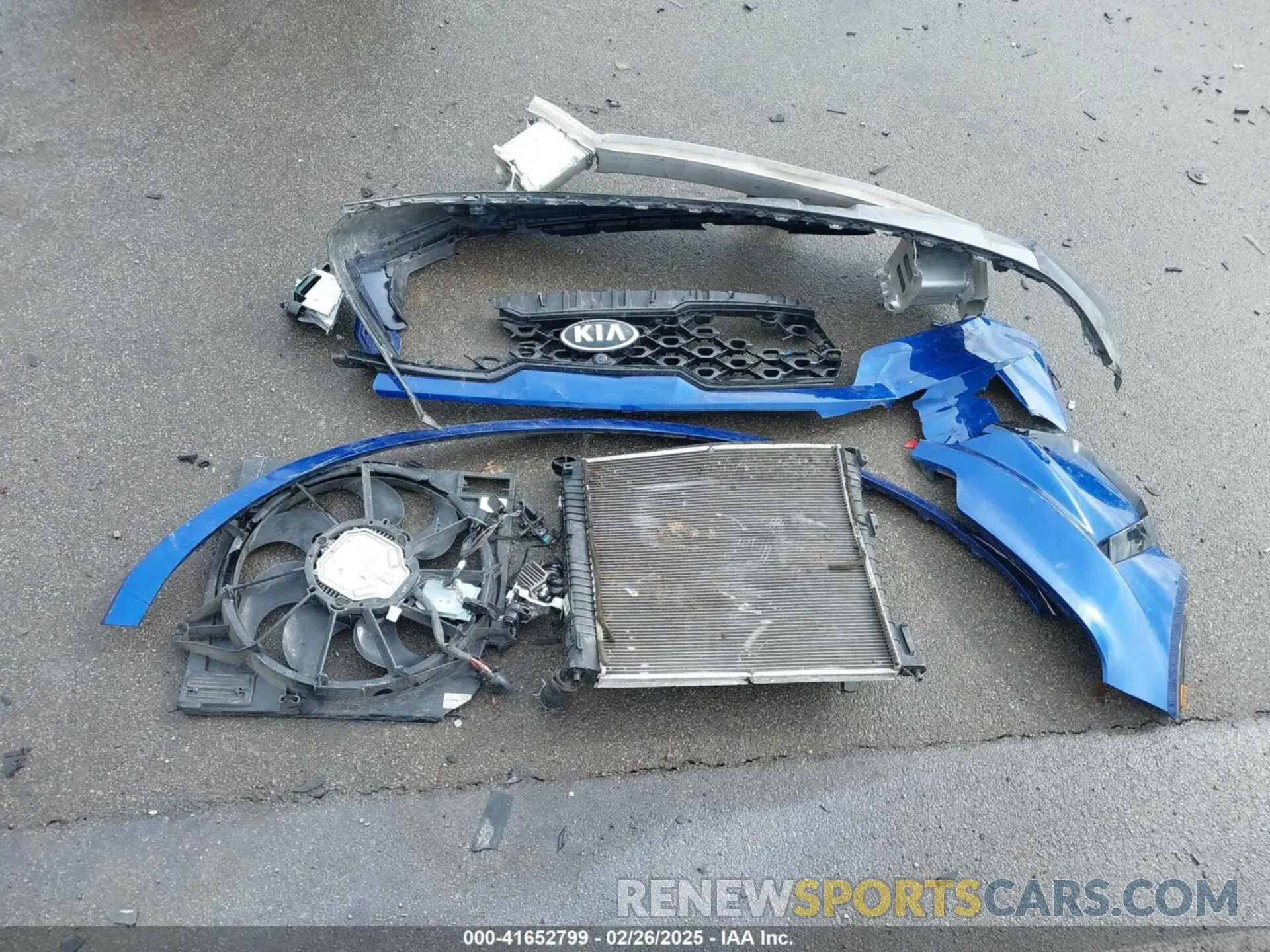 12 Photograph of a damaged car 5XYRK4LF3MG059617 KIA SORENTO 2021