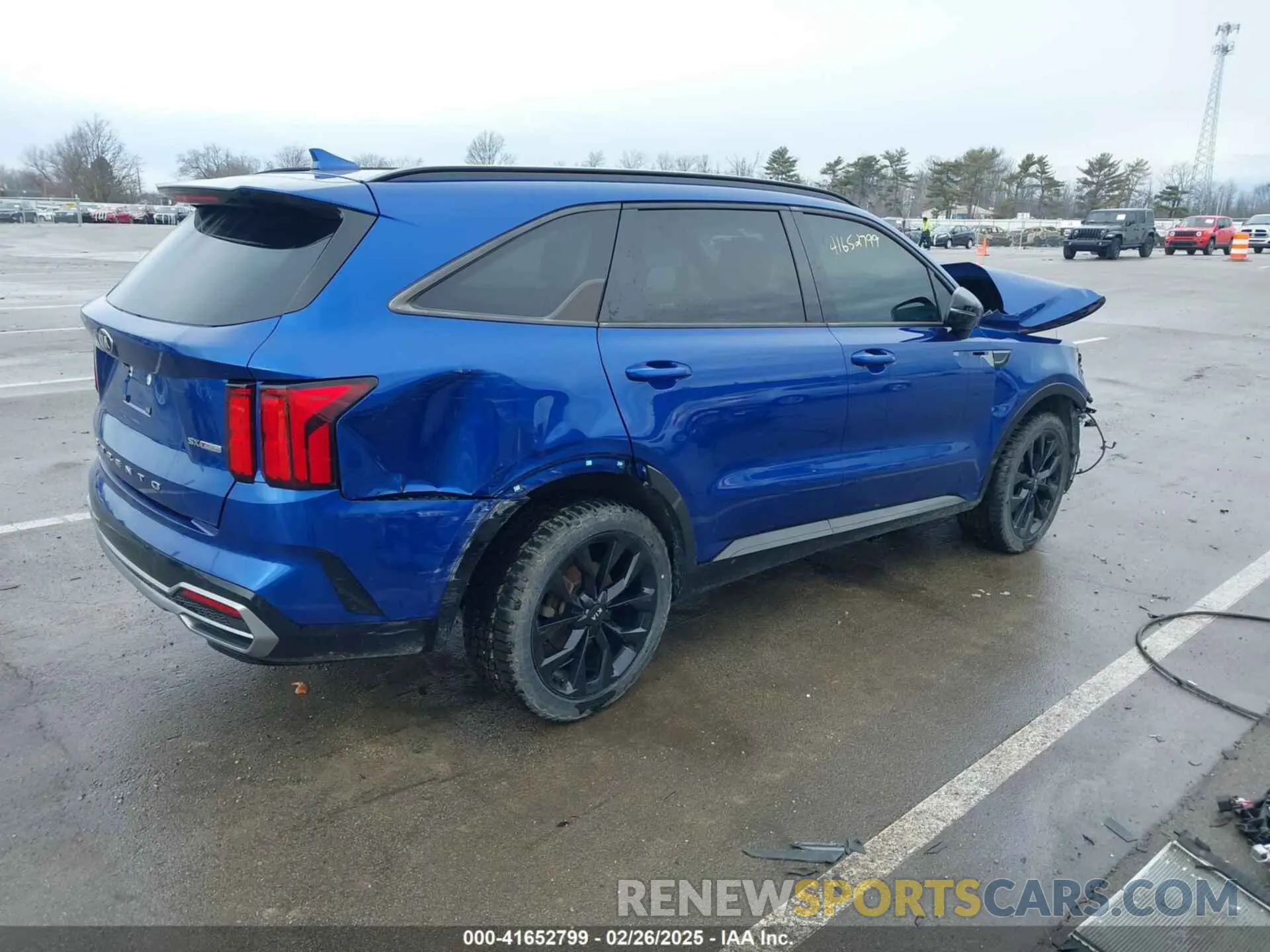 4 Photograph of a damaged car 5XYRK4LF3MG059617 KIA SORENTO 2021
