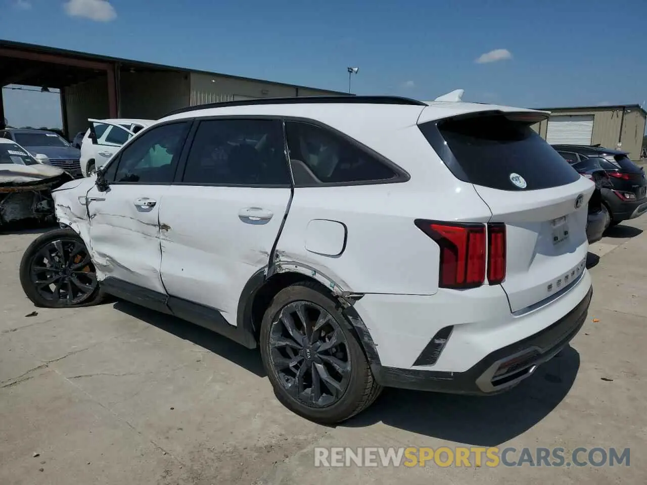 2 Photograph of a damaged car 5XYRK4LF5MG025002 KIA SORENTO 2021
