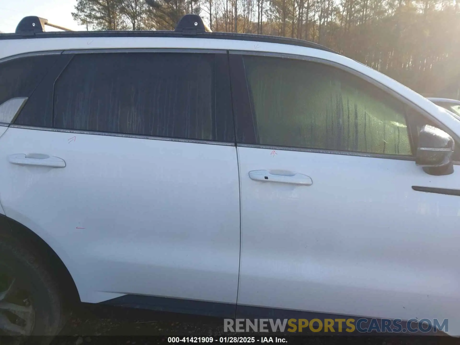 13 Photograph of a damaged car 5XYRK4LF6MG065315 KIA SORENTO 2021