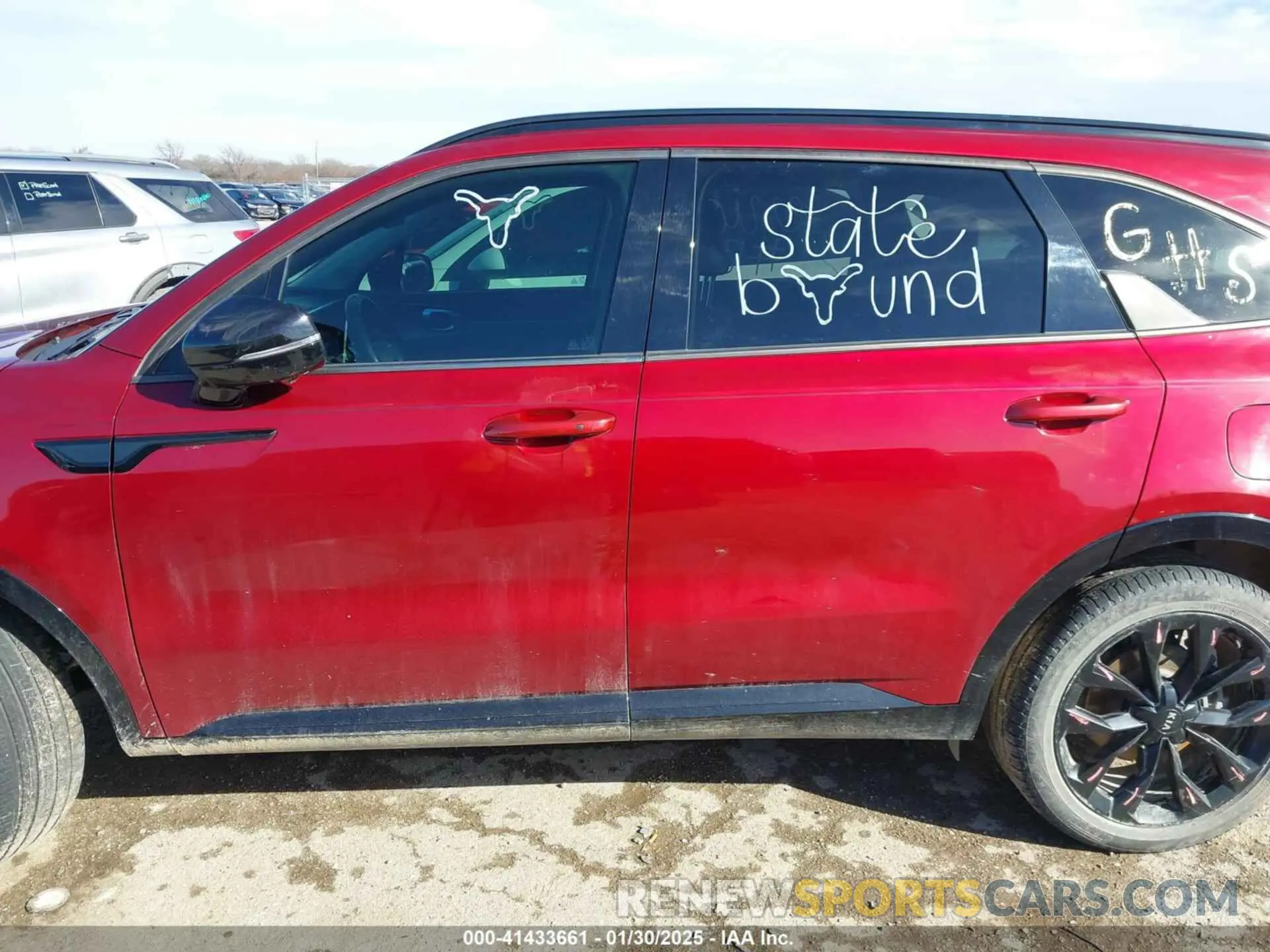 14 Photograph of a damaged car 5XYRK4LF6MG067730 KIA SORENTO 2021