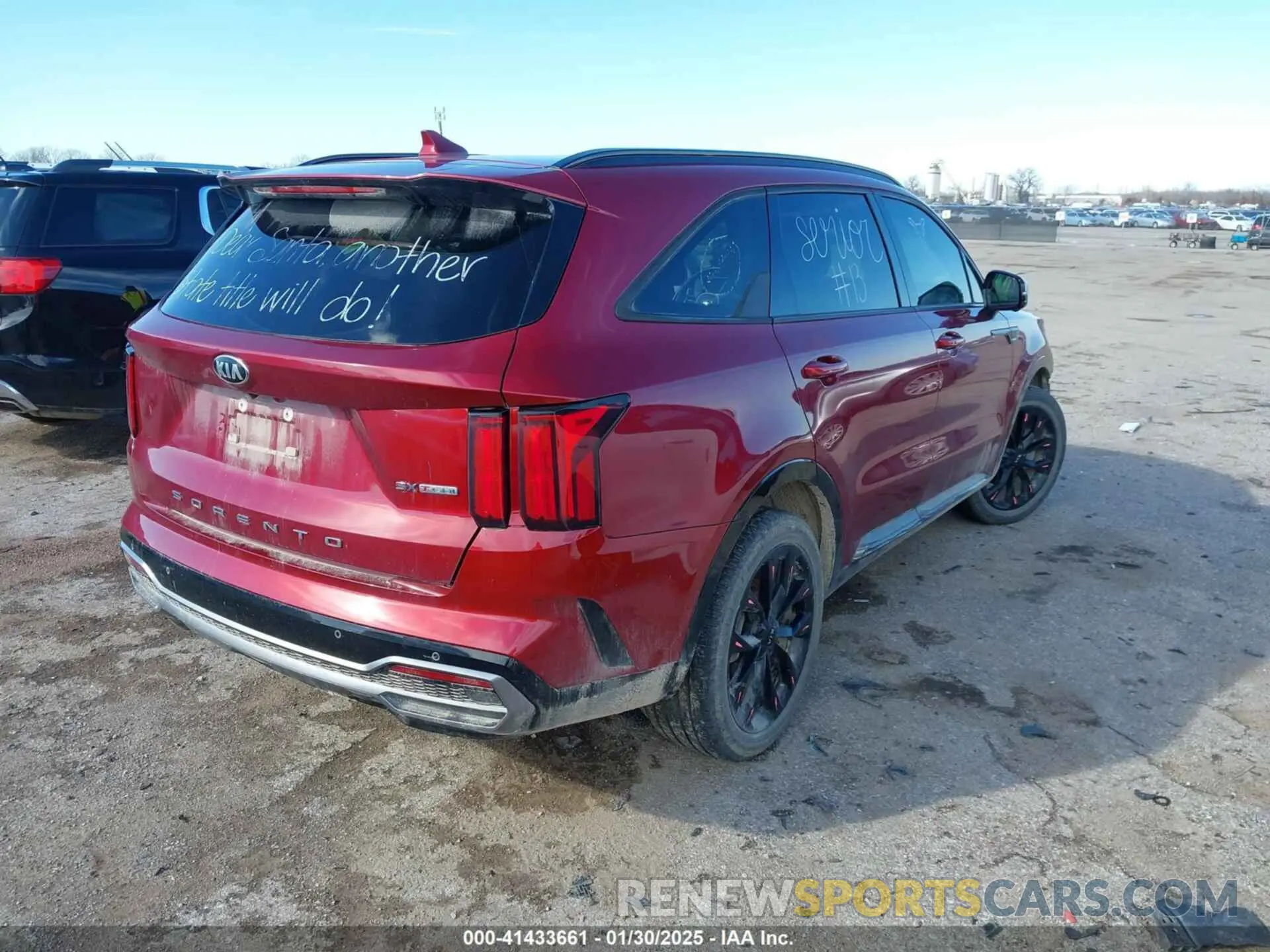 4 Photograph of a damaged car 5XYRK4LF6MG067730 KIA SORENTO 2021