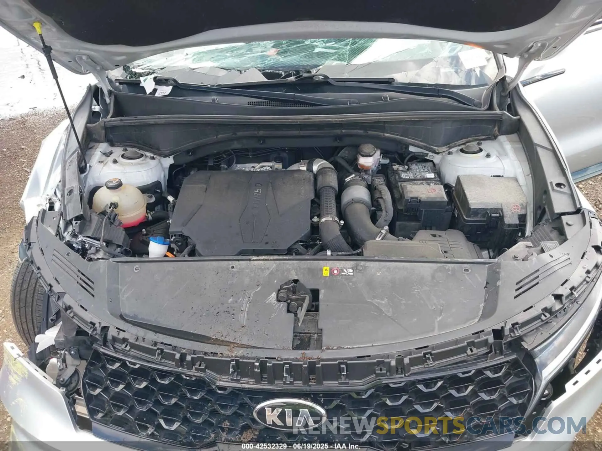 10 Photograph of a damaged car 5XYRK4LF8MG036124 KIA SORENTO 2021