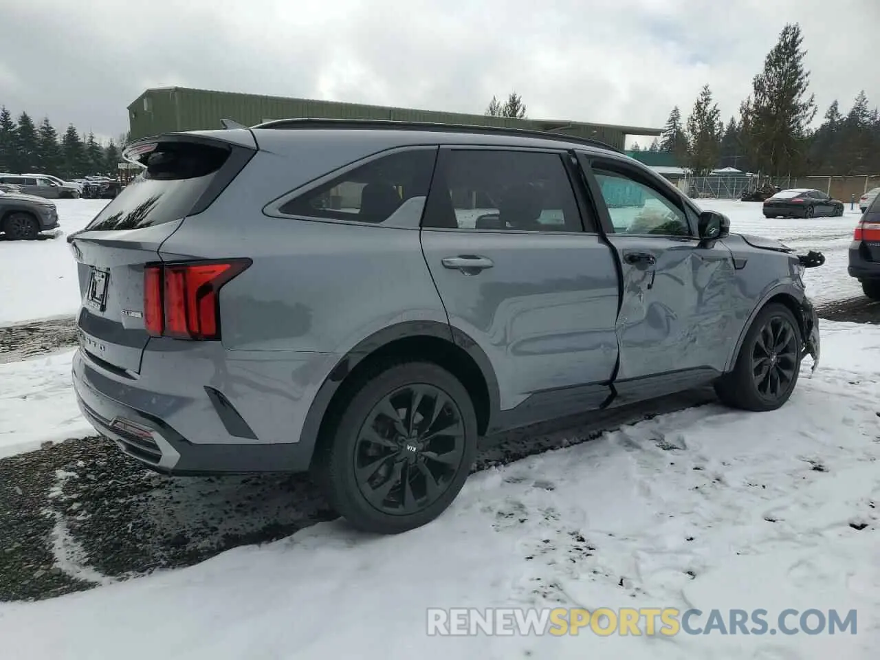 3 Photograph of a damaged car 5XYRK4LF9MG038741 KIA SORENTO 2021