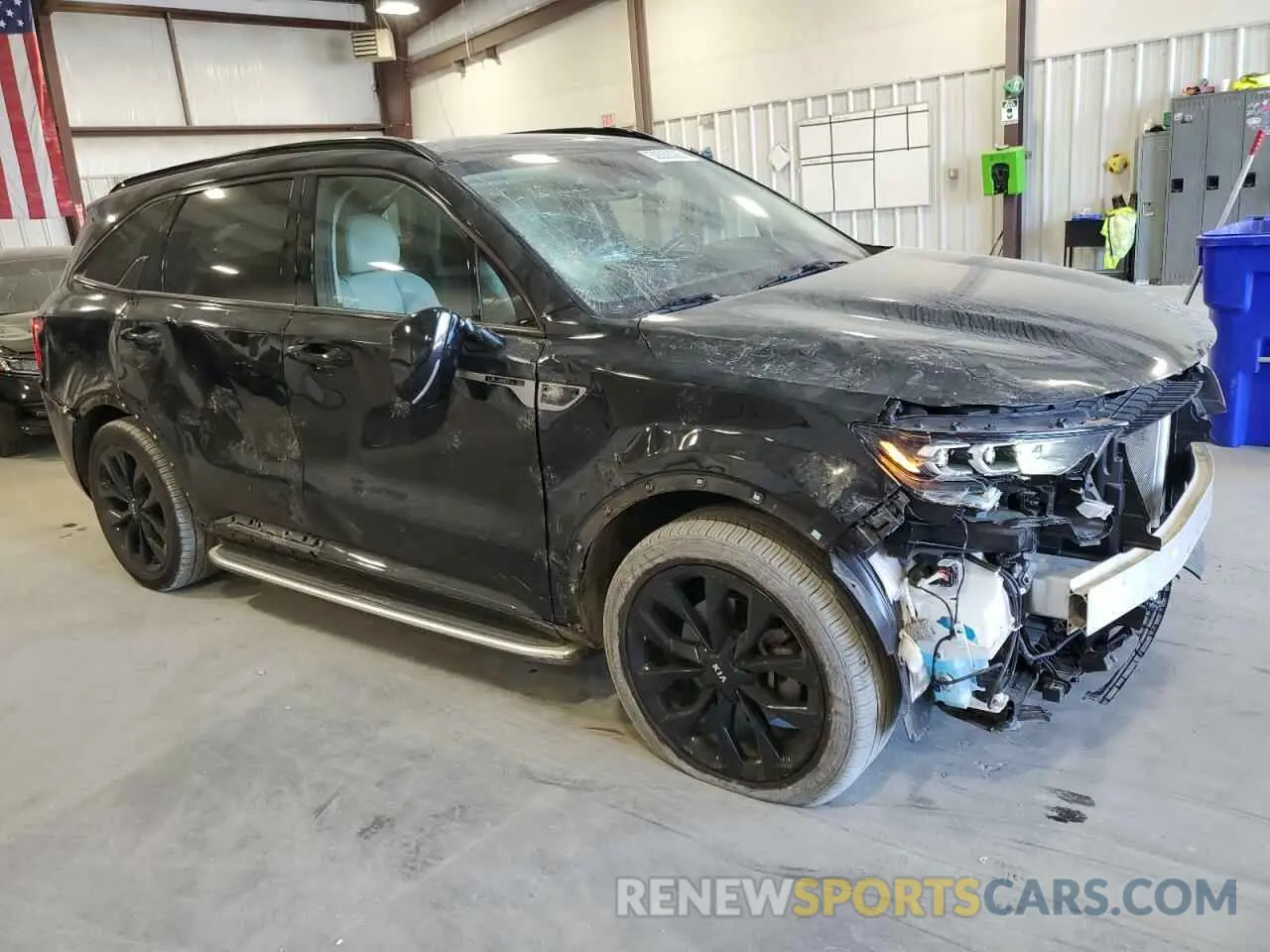 4 Photograph of a damaged car 5XYRK4LF9MG068015 KIA SORENTO 2021