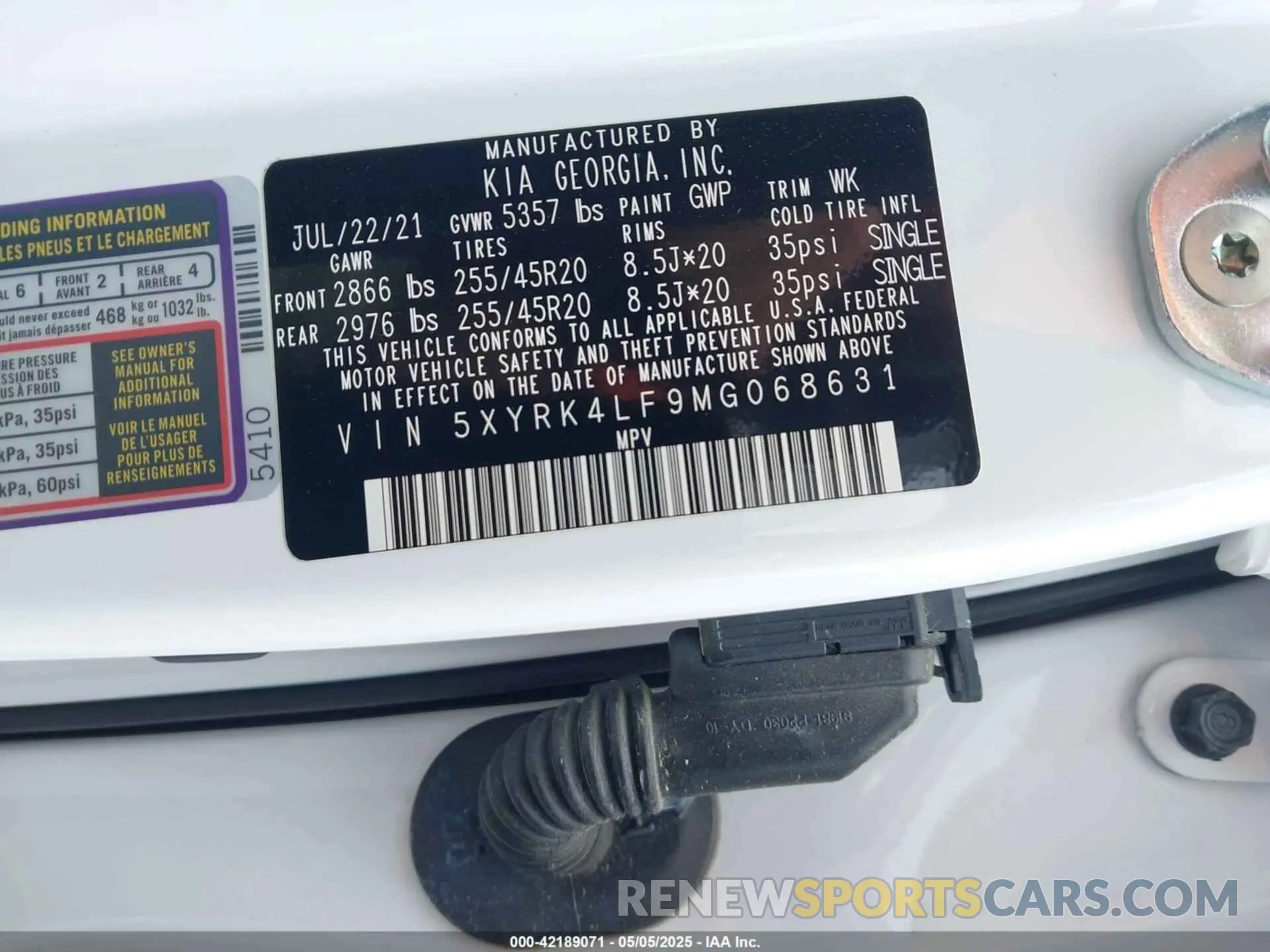 9 Photograph of a damaged car 5XYRK4LF9MG068631 KIA SORENTO 2021