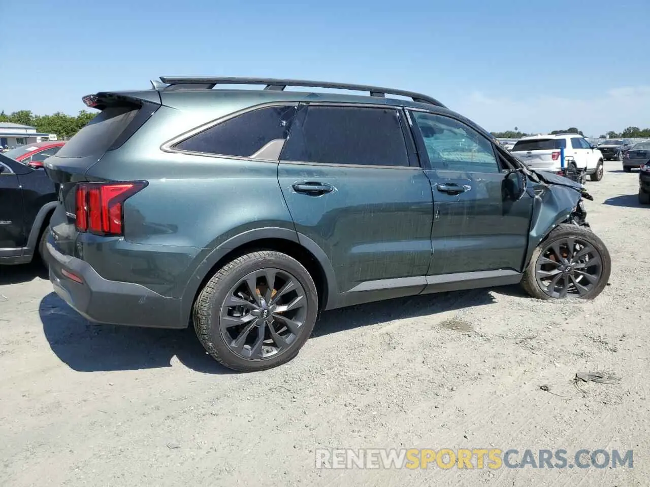 3 Photograph of a damaged car 5XYRKDLF1MG011579 KIA SORENTO 2021