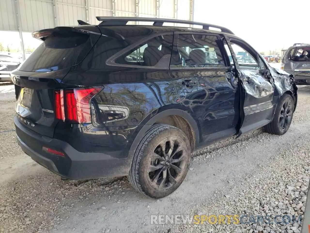 3 Photograph of a damaged car 5XYRKDLF1MG027894 KIA SORENTO 2021
