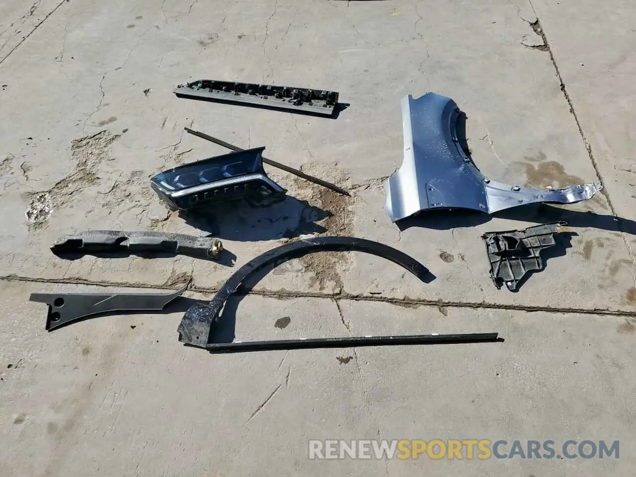 13 Photograph of a damaged car 5XYRKDLF3MG009719 KIA SORENTO 2021