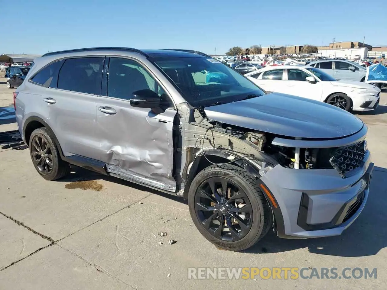 4 Photograph of a damaged car 5XYRKDLF3MG009719 KIA SORENTO 2021