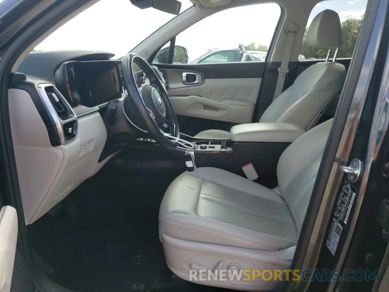 7 Photograph of a damaged car 5XYRKDLF5MG031804 KIA SORENTO 2021