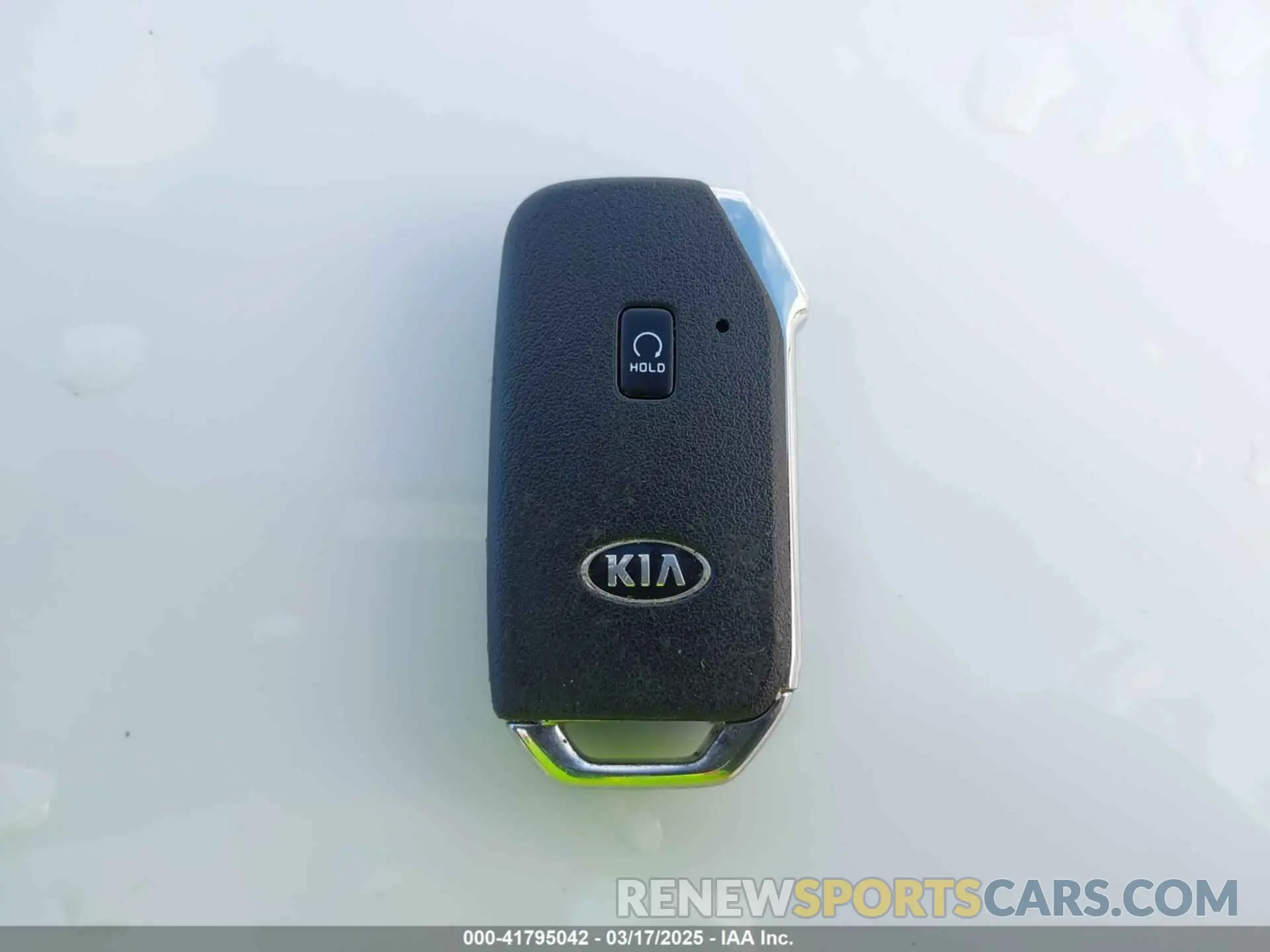 11 Photograph of a damaged car 5XYRKDLF5MG042916 KIA SORENTO 2021