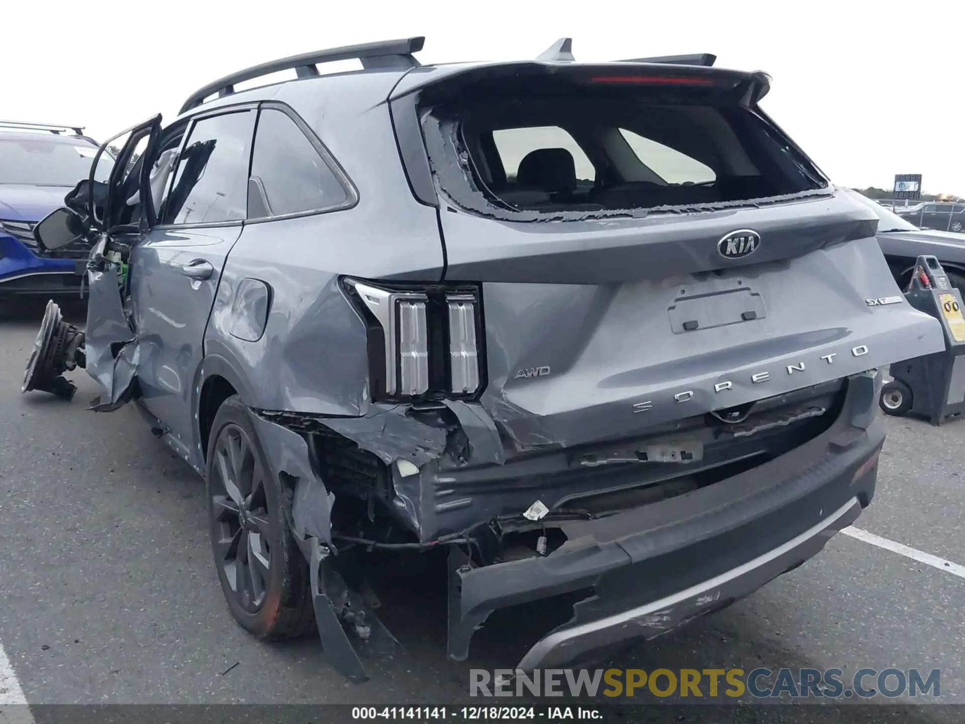 3 Photograph of a damaged car 5XYRKDLF6MG042391 KIA SORENTO 2021