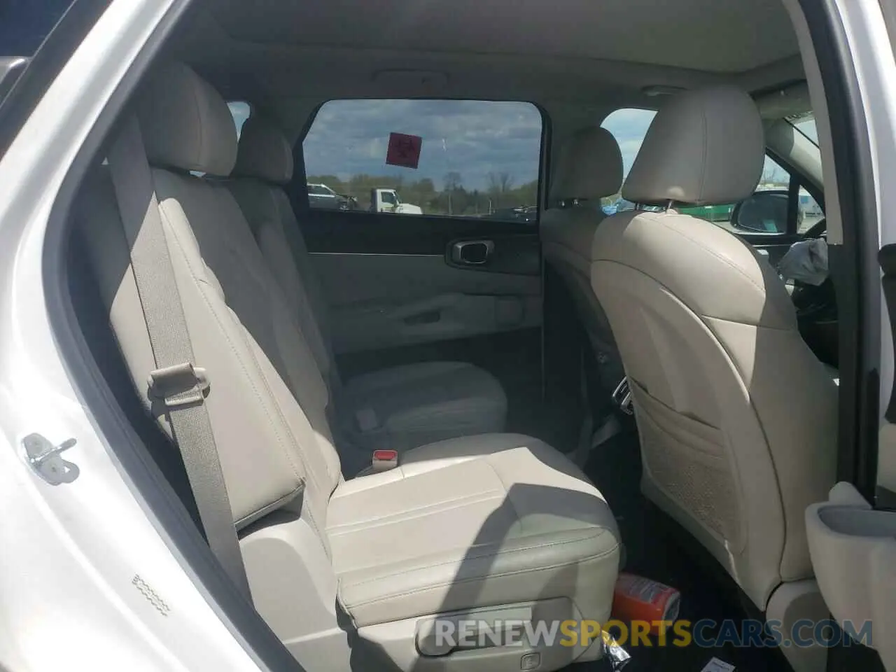 12 Photograph of a damaged car 5XYRKDLF6MG049826 KIA SORENTO 2021