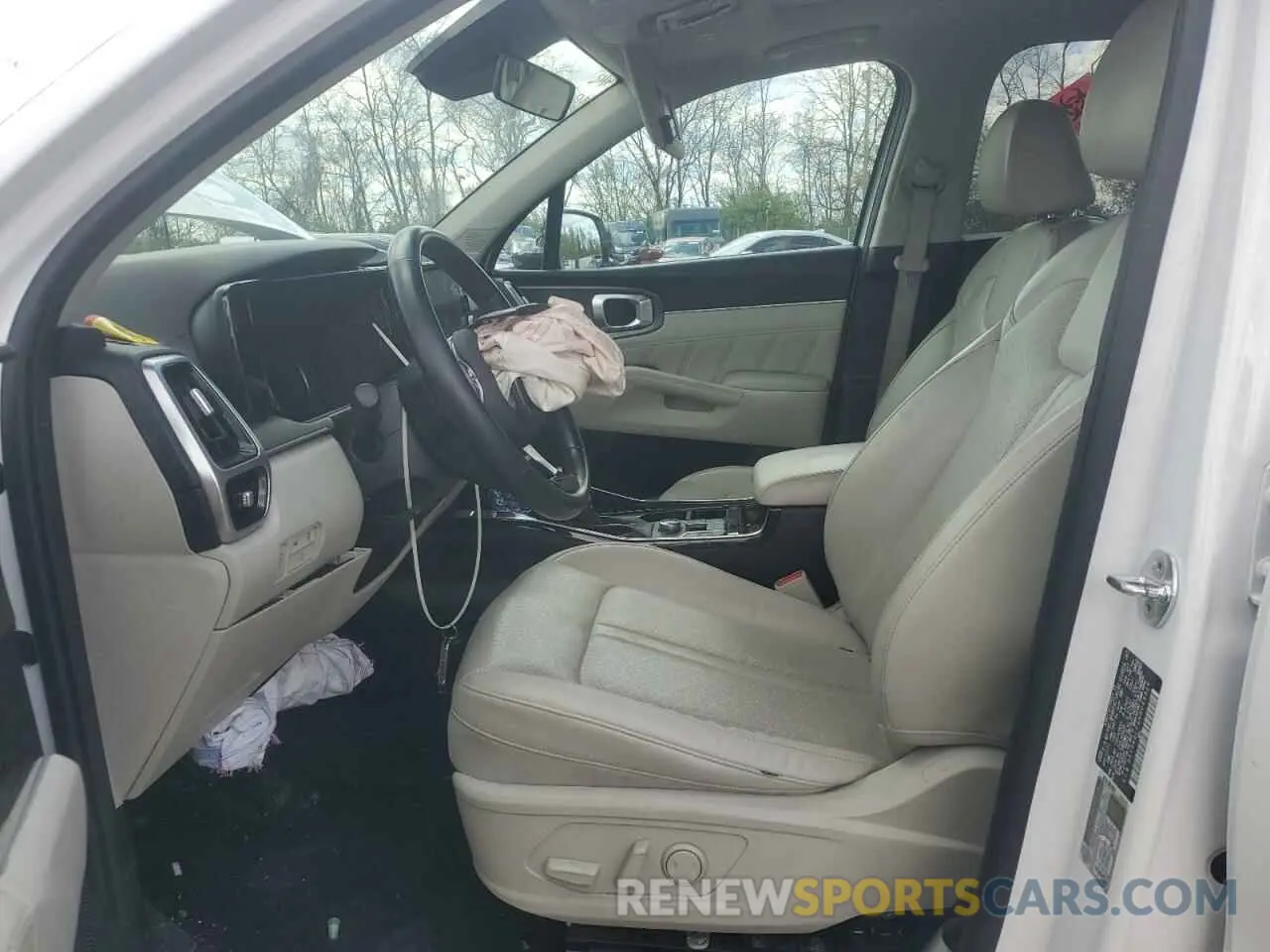 7 Photograph of a damaged car 5XYRKDLF6MG049826 KIA SORENTO 2021
