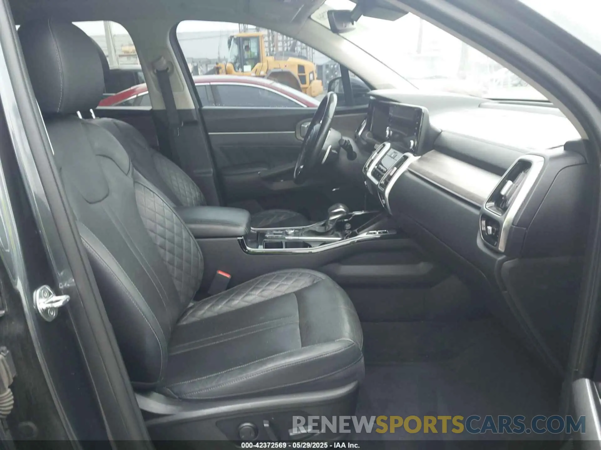 5 Photograph of a damaged car 5XYRKDLF7MG016494 KIA SORENTO 2021