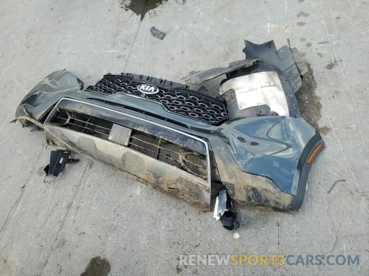 13 Photograph of a damaged car 5XYRKDLF9MG015718 KIA SORENTO 2021