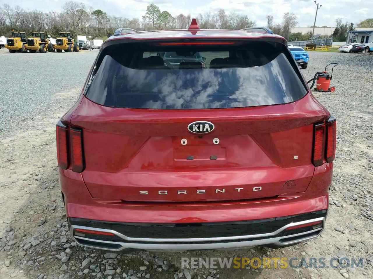 6 Photograph of a damaged car 5XYRL4LC1MG002528 KIA SORENTO 2021