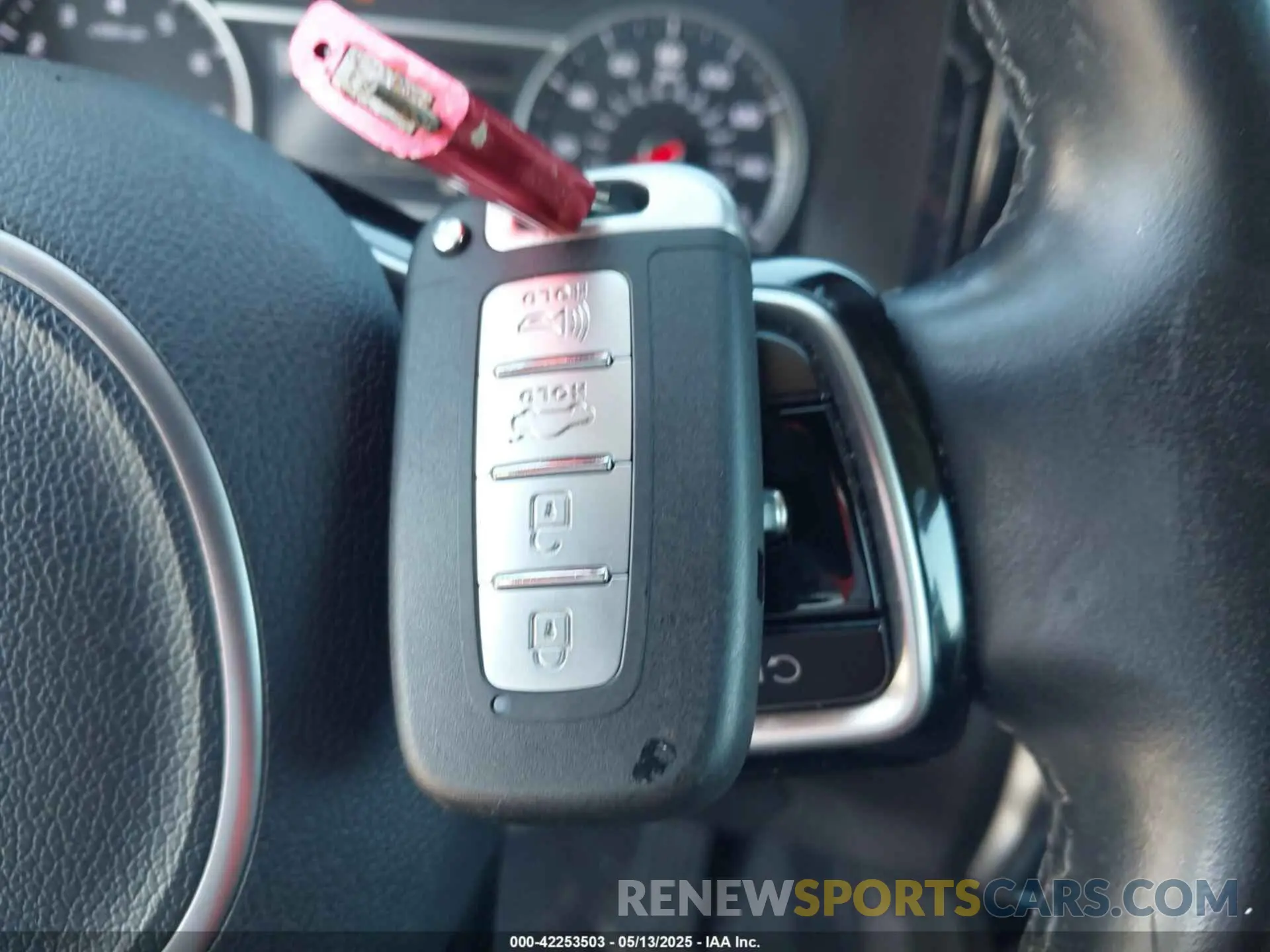 11 Photograph of a damaged car 5XYRL4LC1MG002786 KIA SORENTO 2021