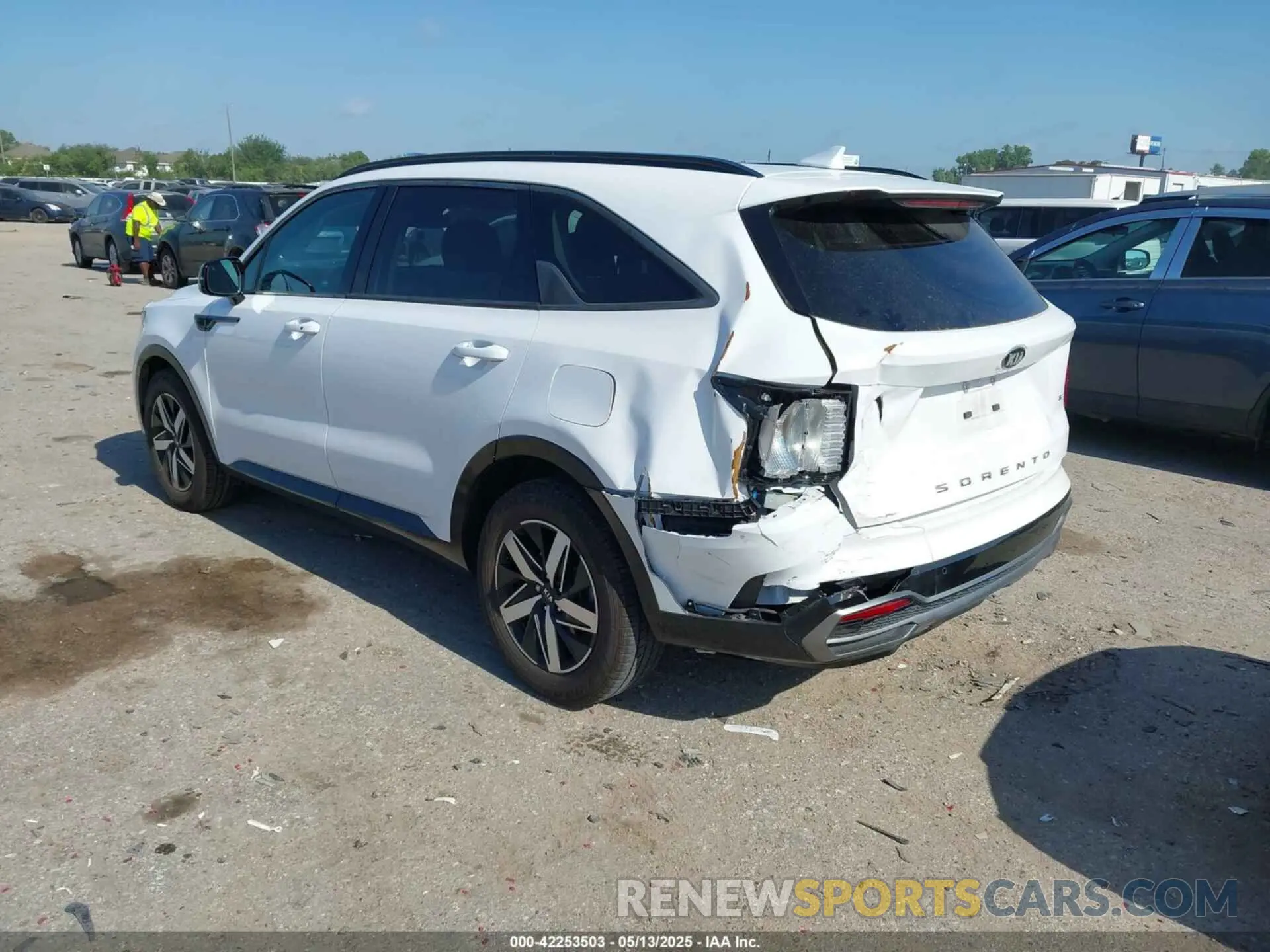 3 Photograph of a damaged car 5XYRL4LC1MG002786 KIA SORENTO 2021