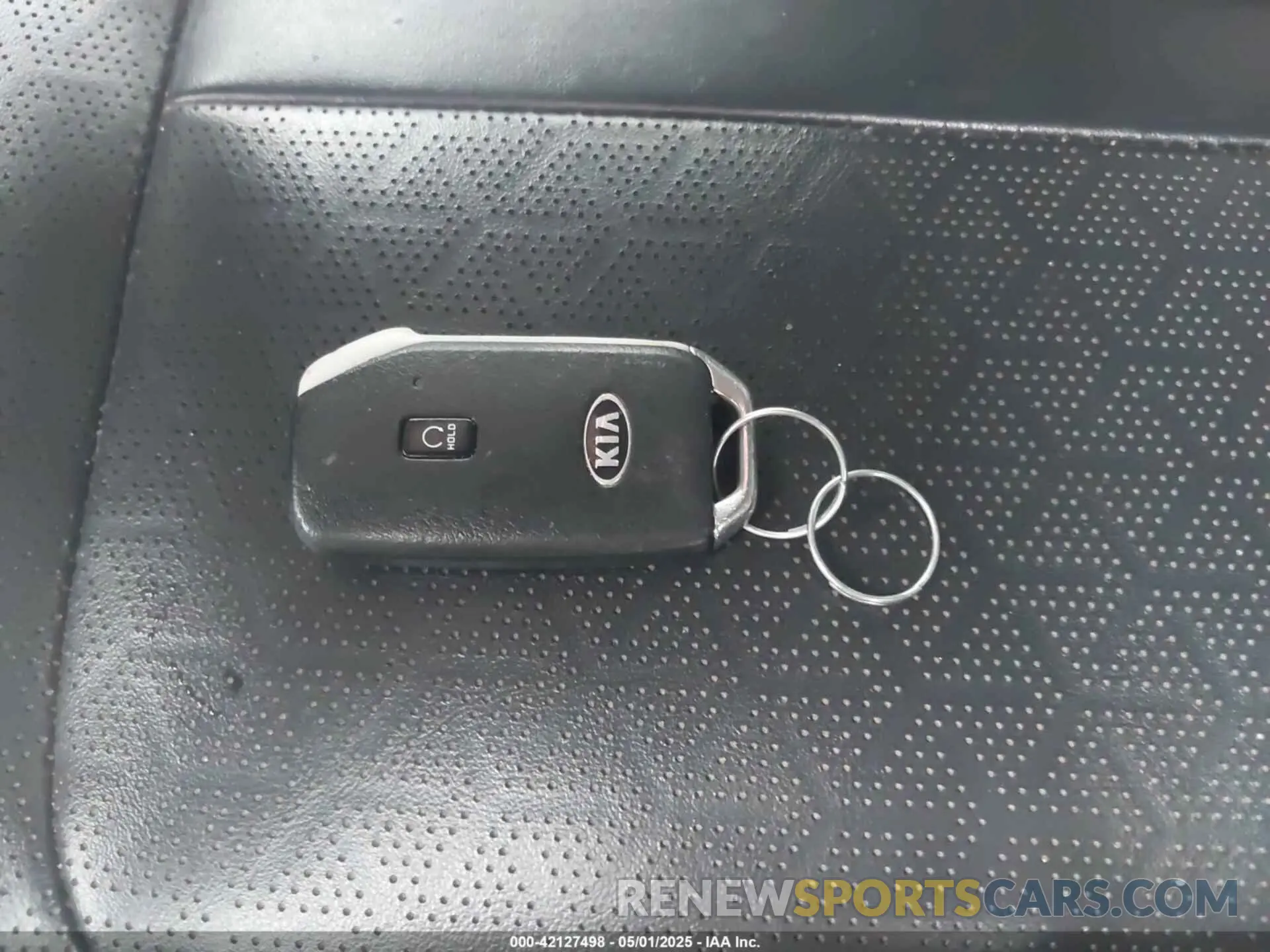 11 Photograph of a damaged car 5XYRL4LC1MG046335 KIA SORENTO 2021